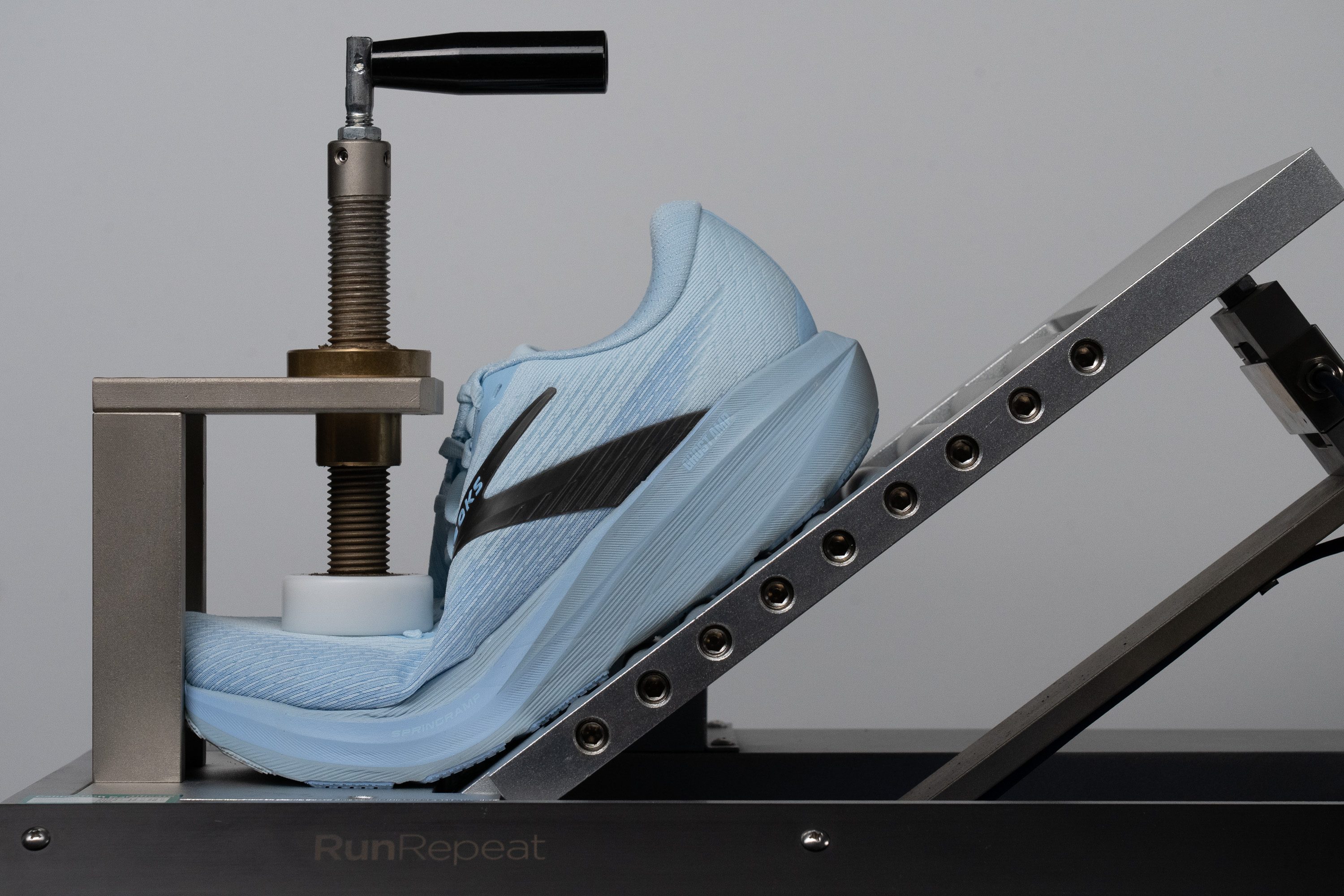 Brooks Ghost Amp Flexibility / Stiffness