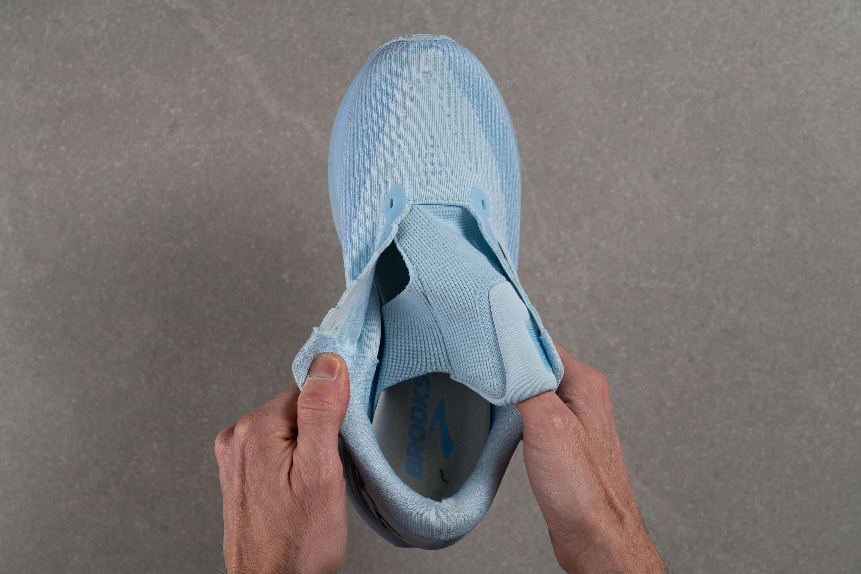 Brooks Ghost Amp Tongue: gusset type