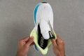 HOKA Clifton 11 Tongue: gusset type