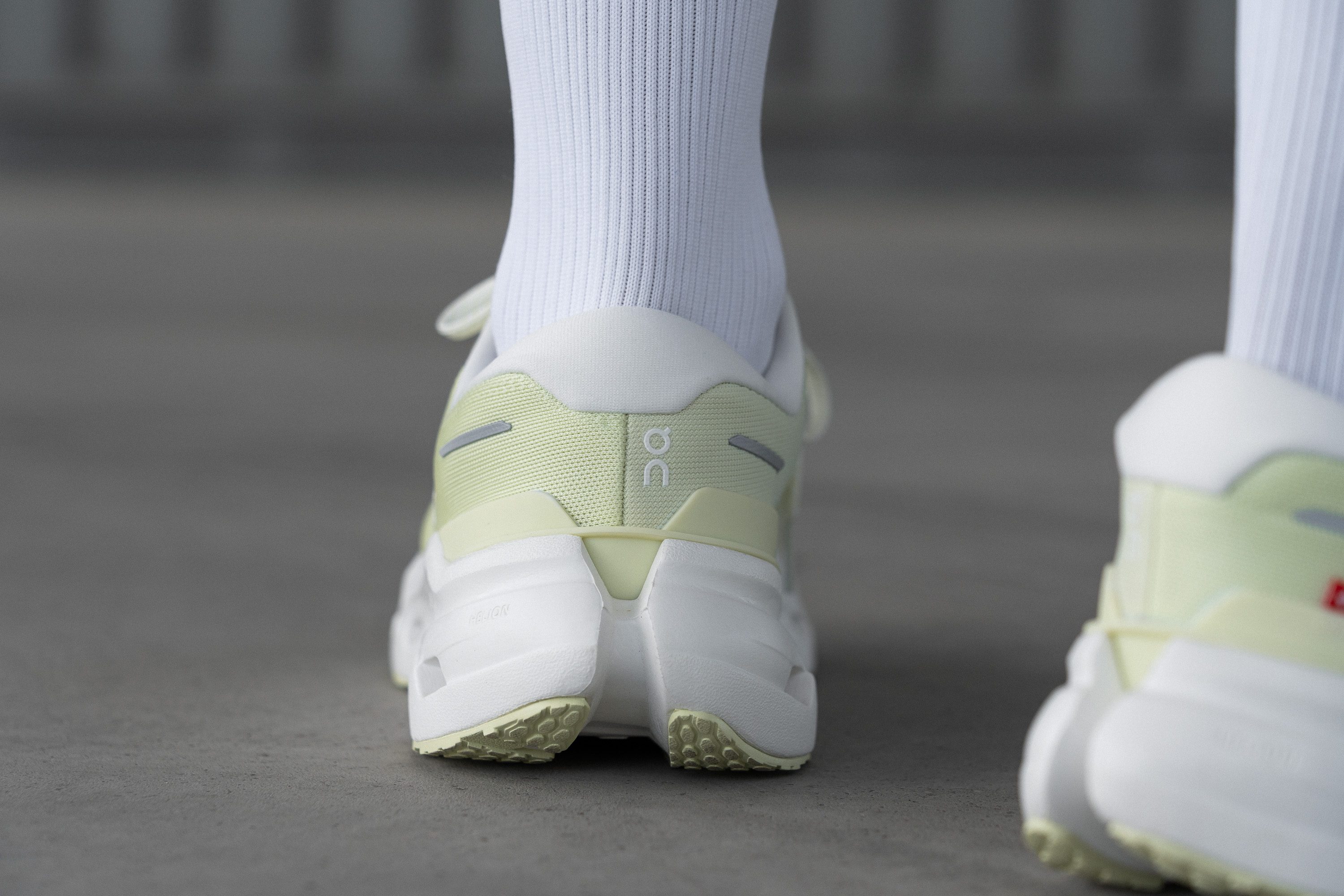 On Cloudrunner 3 Heel tab