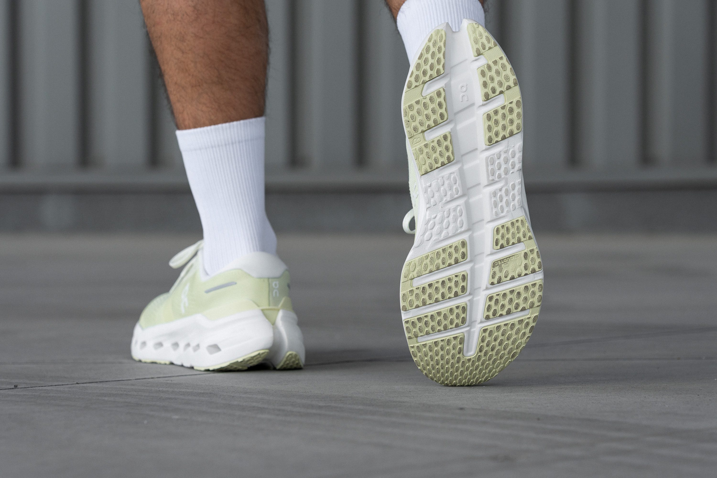 On Cloudrunner 3 Outsole design
