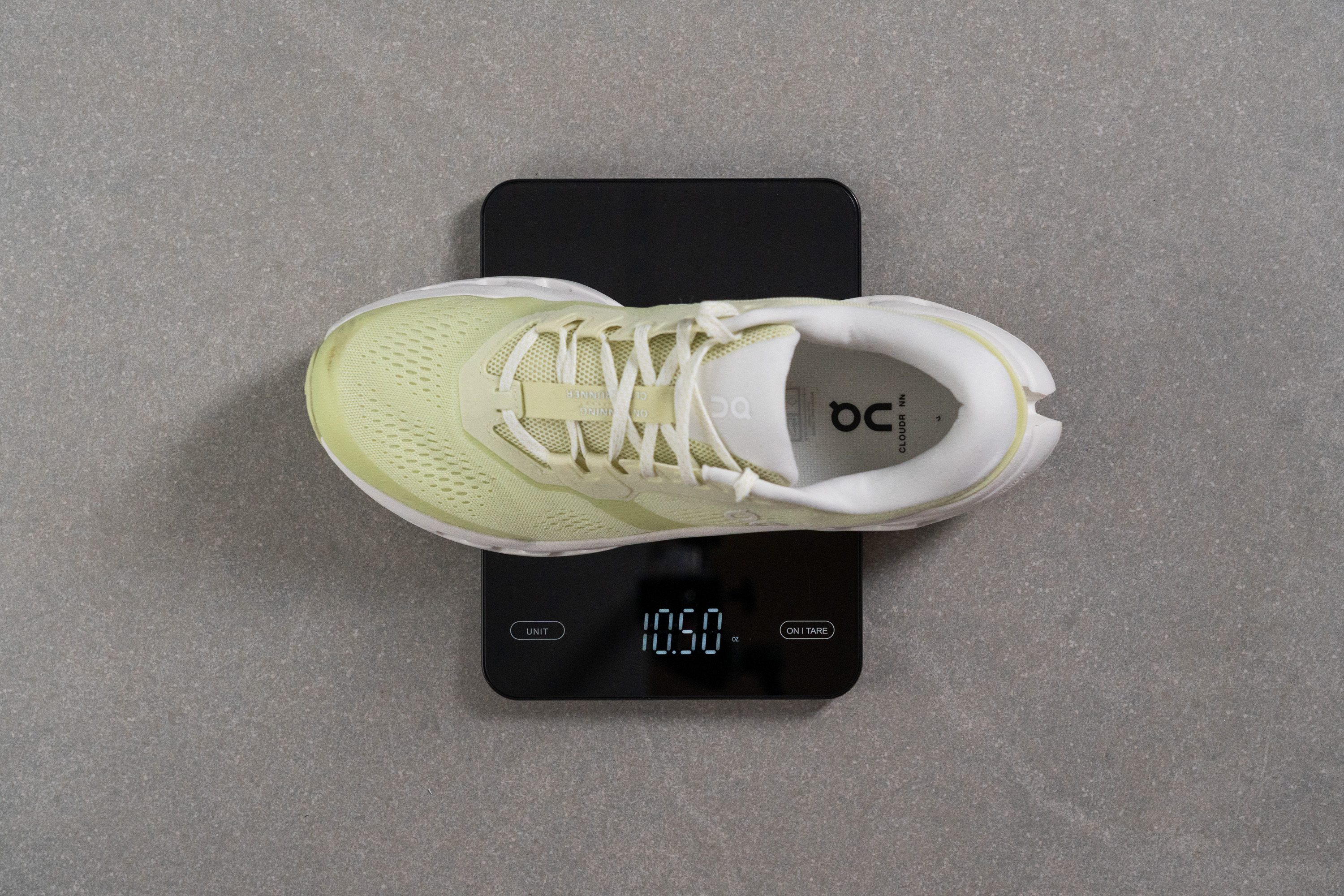 On Cloudrunner 3 Weight