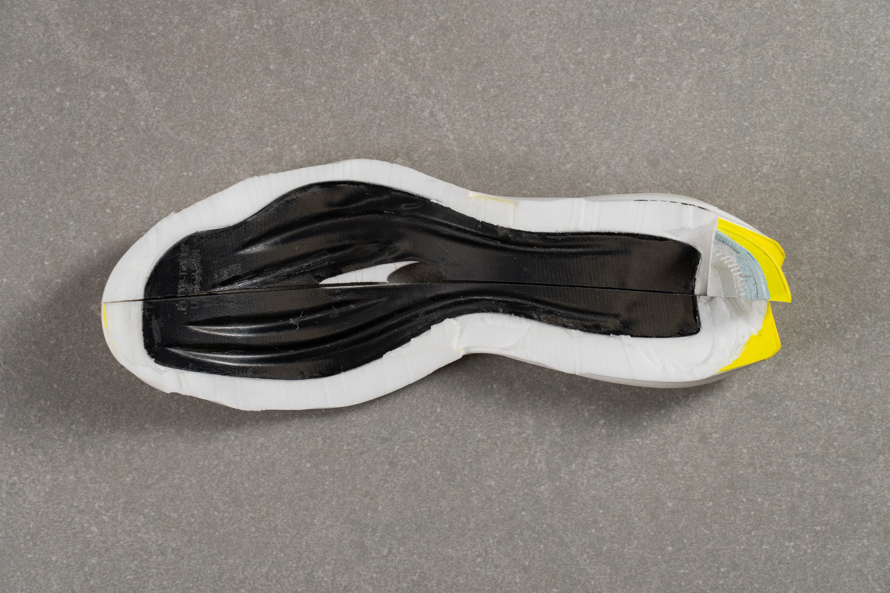 PUMA Deviate Nitro Elite 4 Plate