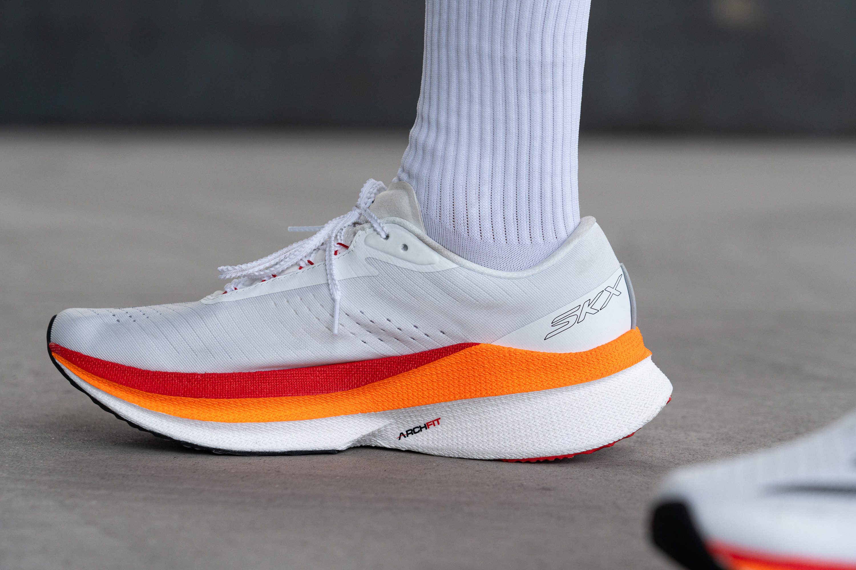 Skechers Aero Razor side