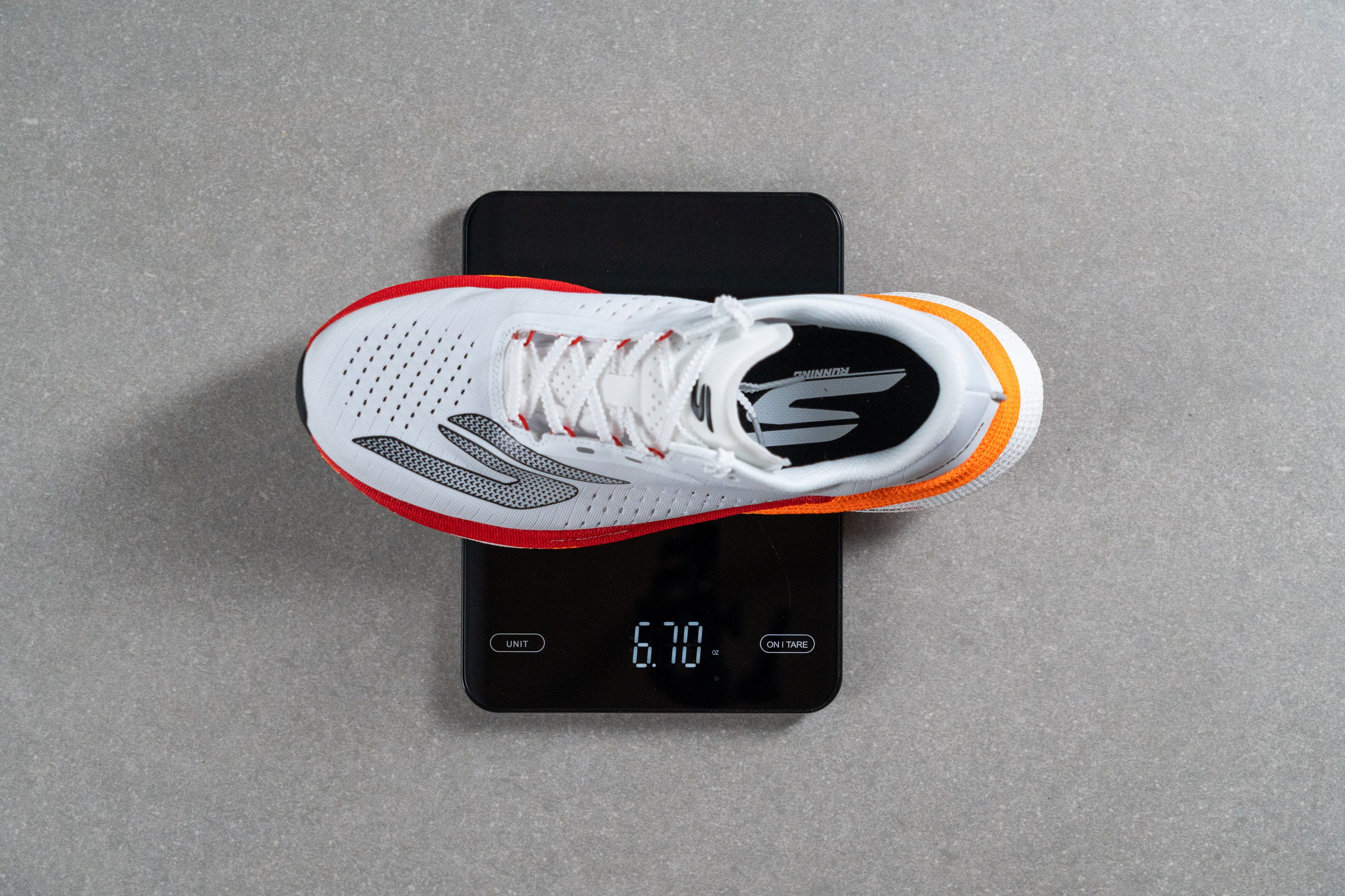 Skechers Aero Razor Weight