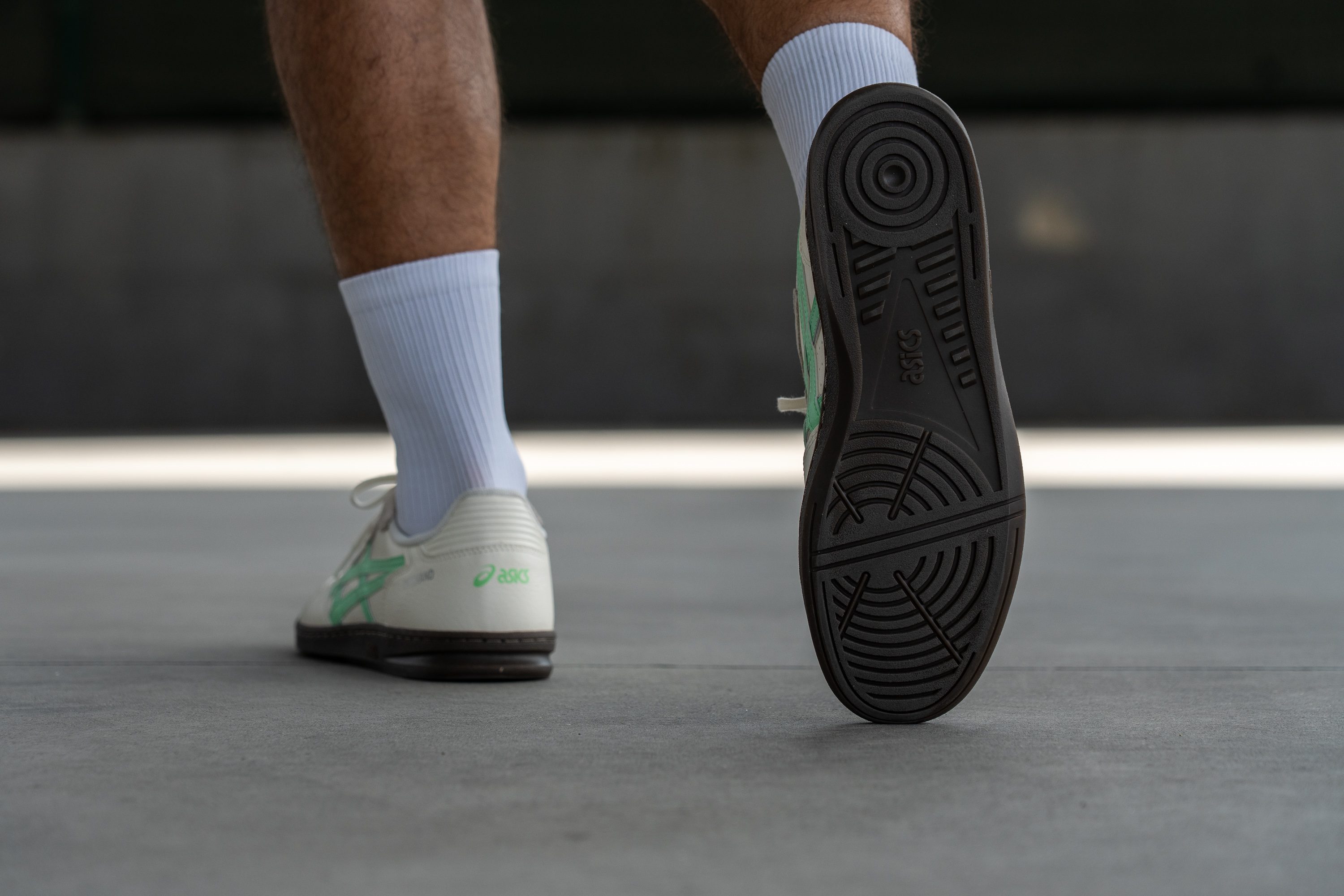 ASICS Skyhand OG Outsole design