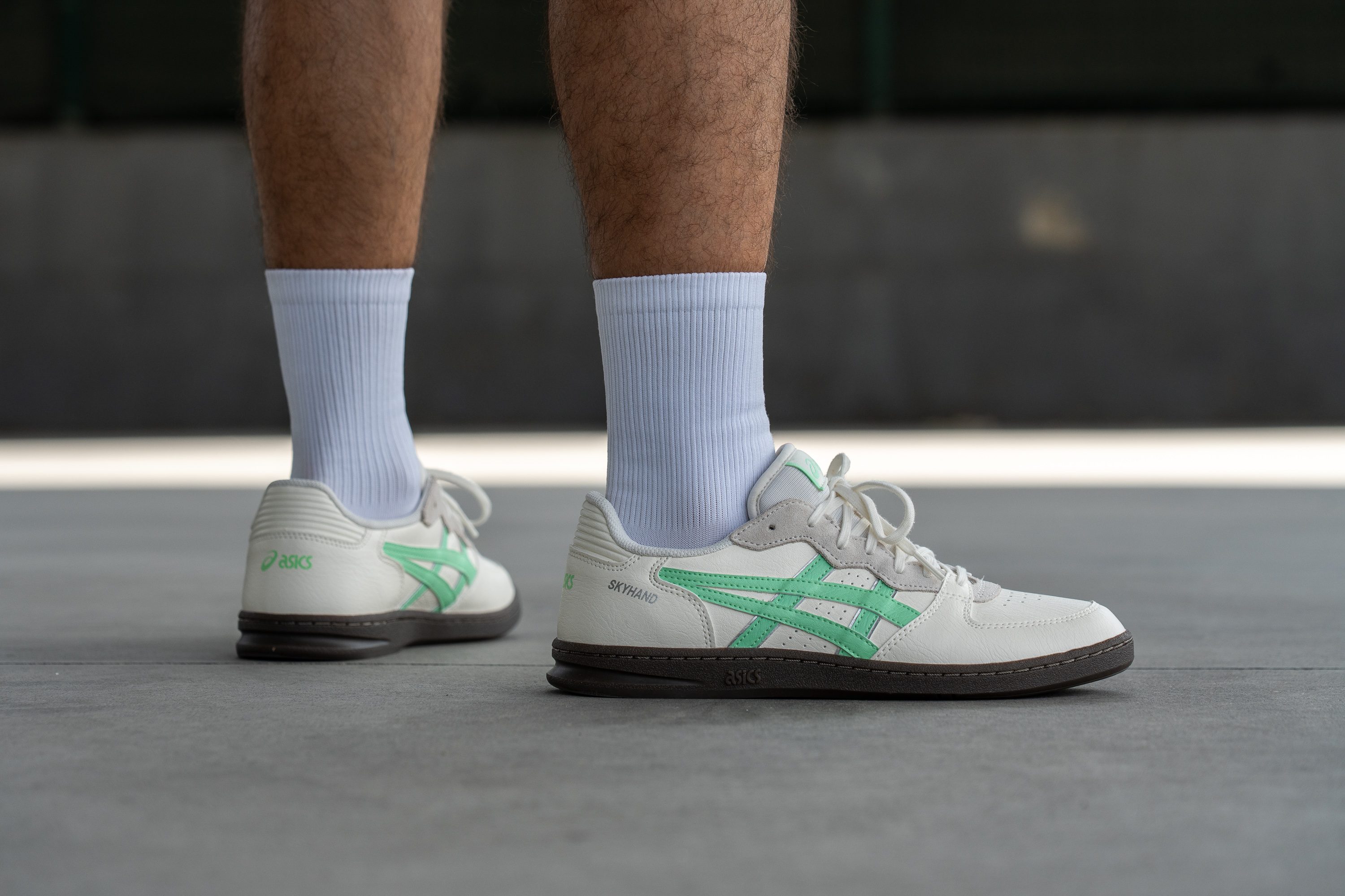ASICS Skyhand OG_profile