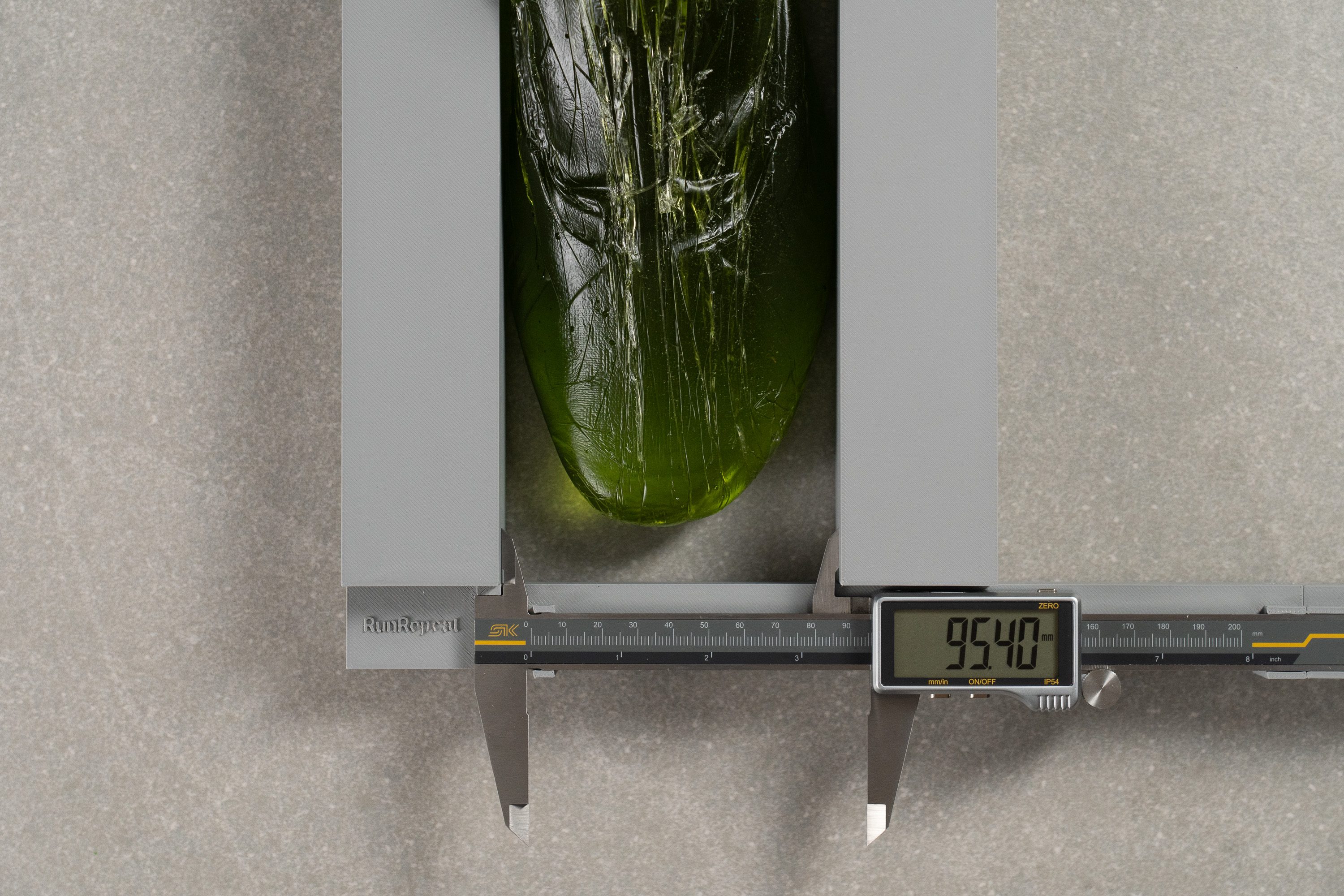 Hylo Athletics Axis Width / Fit