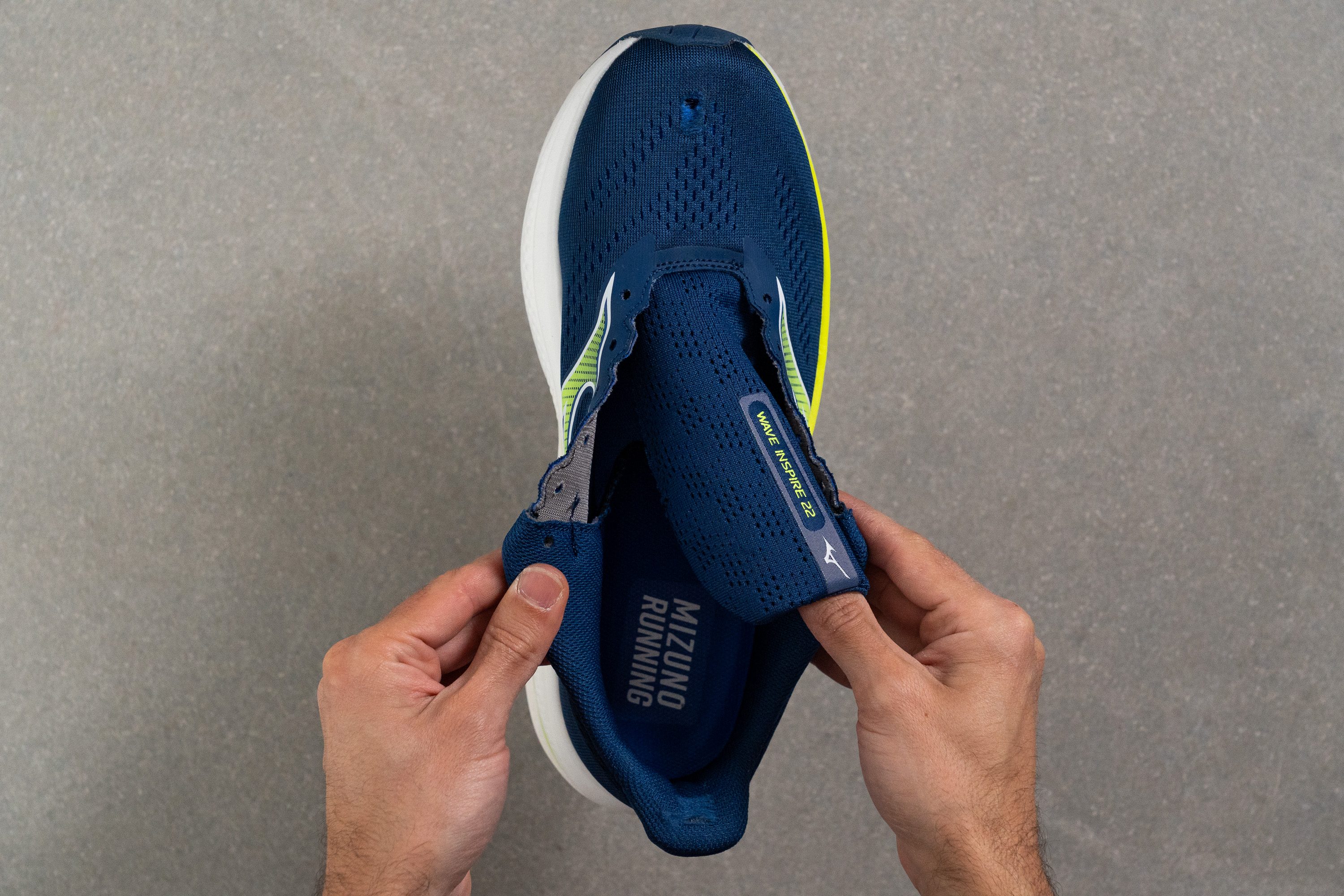 Mizuno Wave Inspire 22 Tongue: gusset type