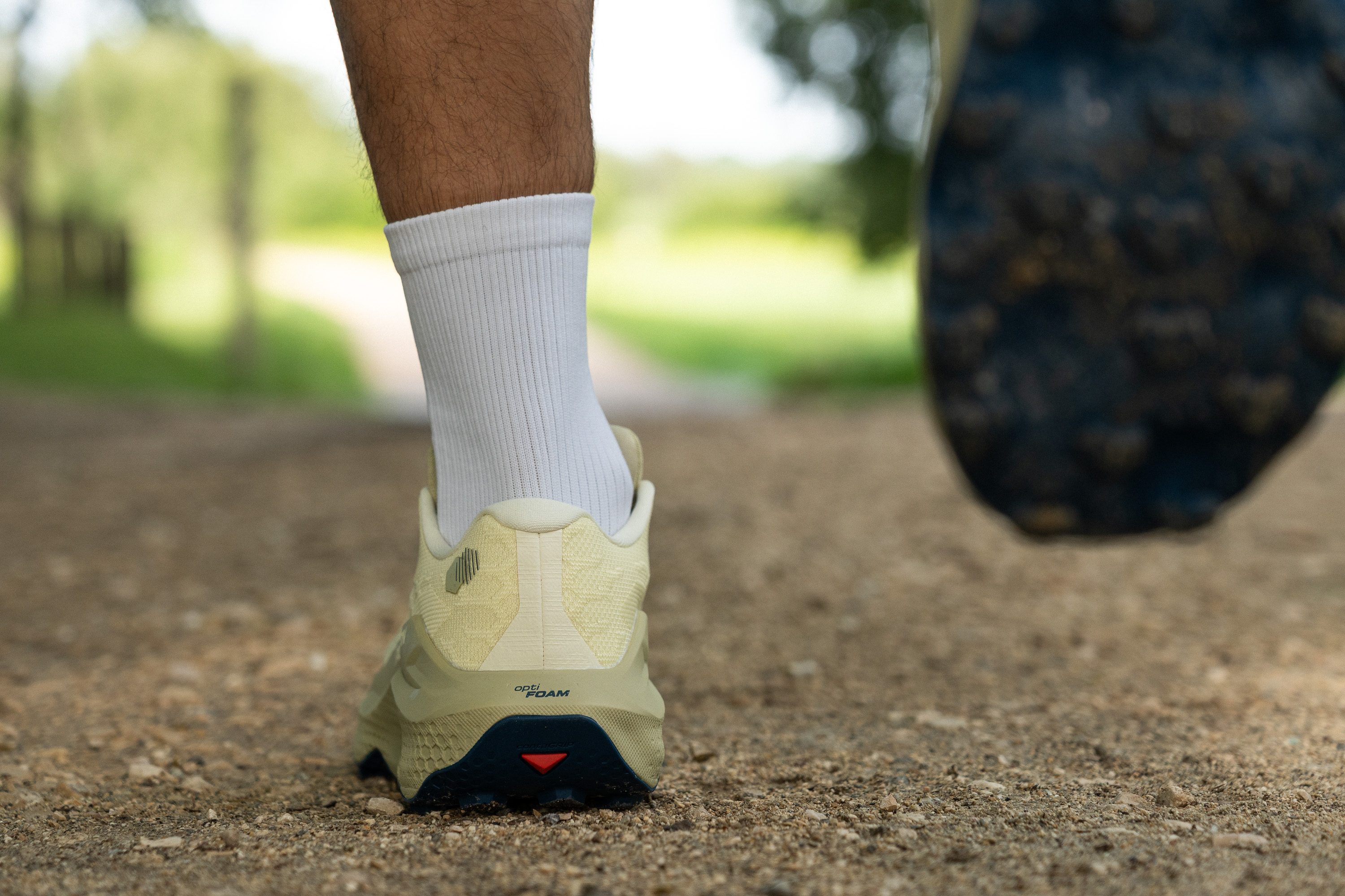 Salomon Ultra Glide 4 Heel tab