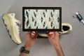 Salomon Ultra Glide 4 microscope