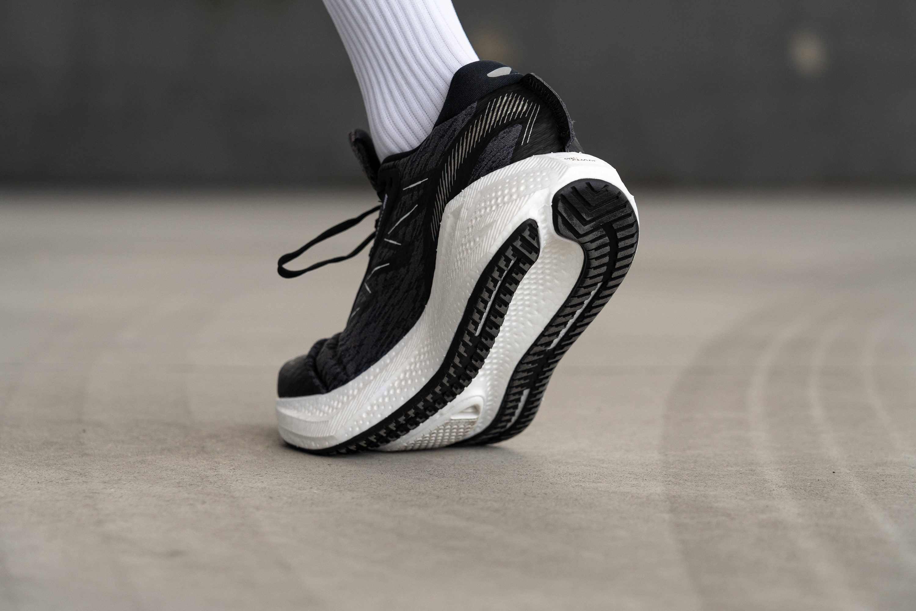 Salomon Aero Glide 4 rubber