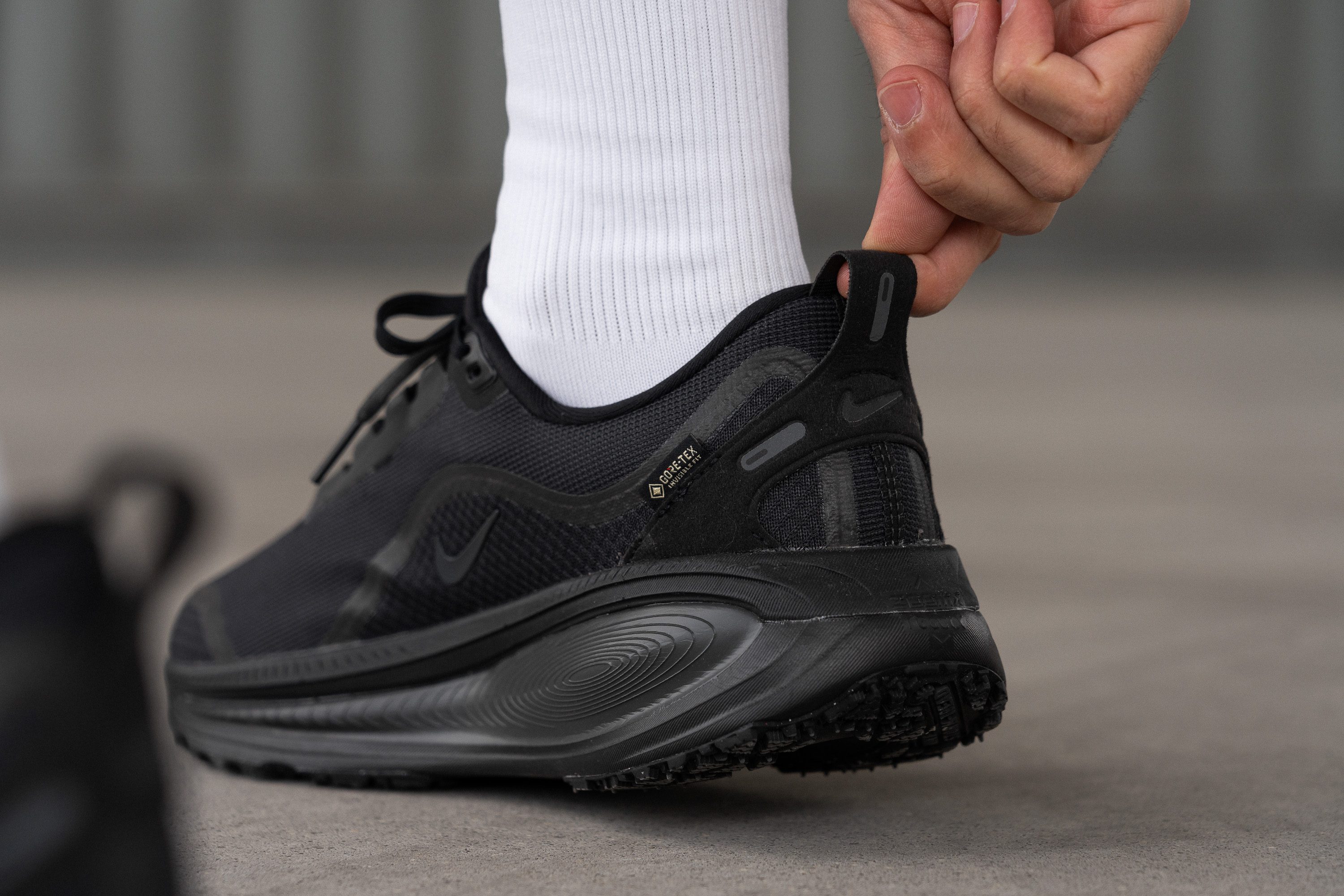 Nike Vomero 18 GTX Heel tab