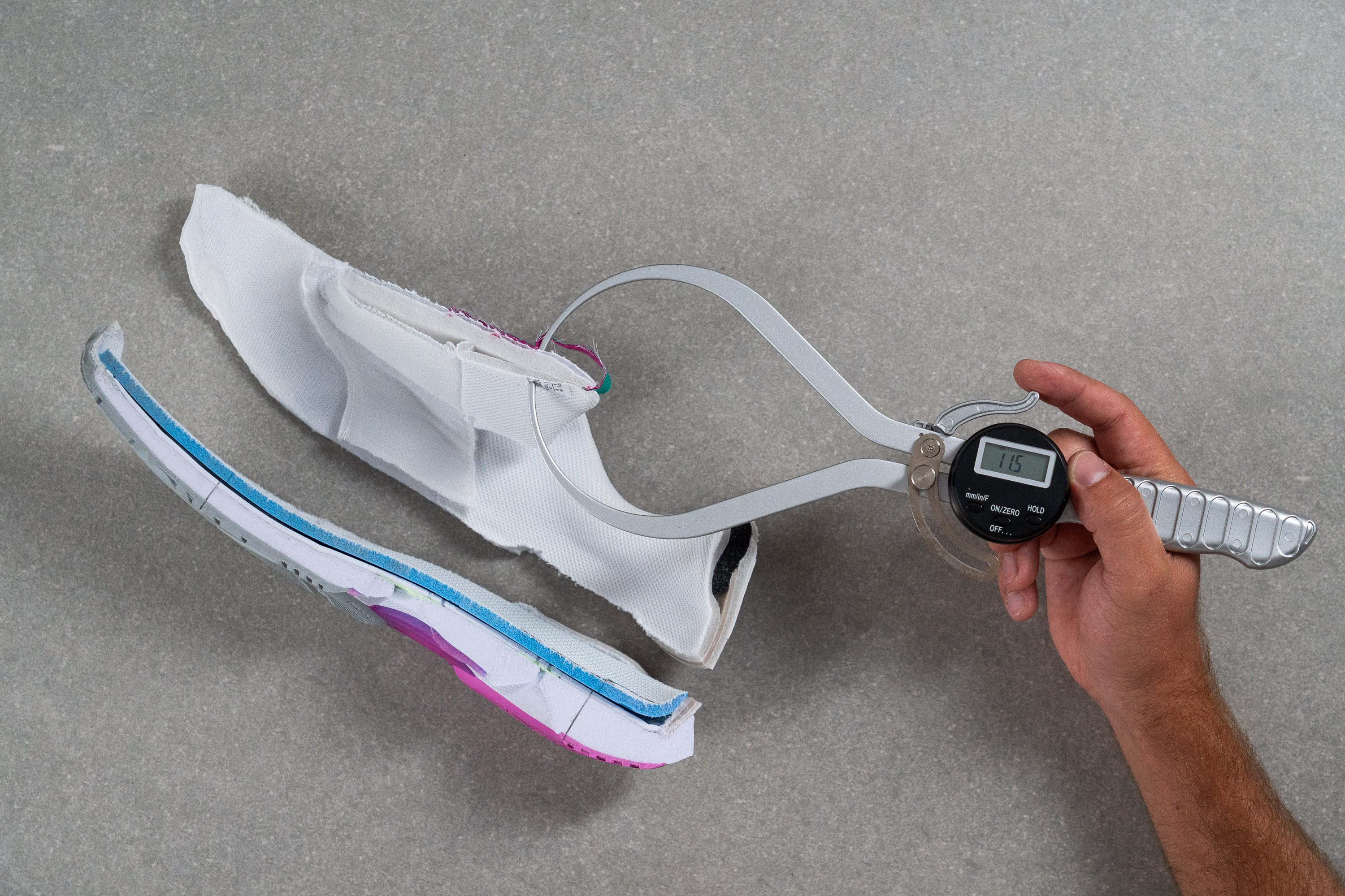 ASICS Solution Speed FF 4 Tongue padding
