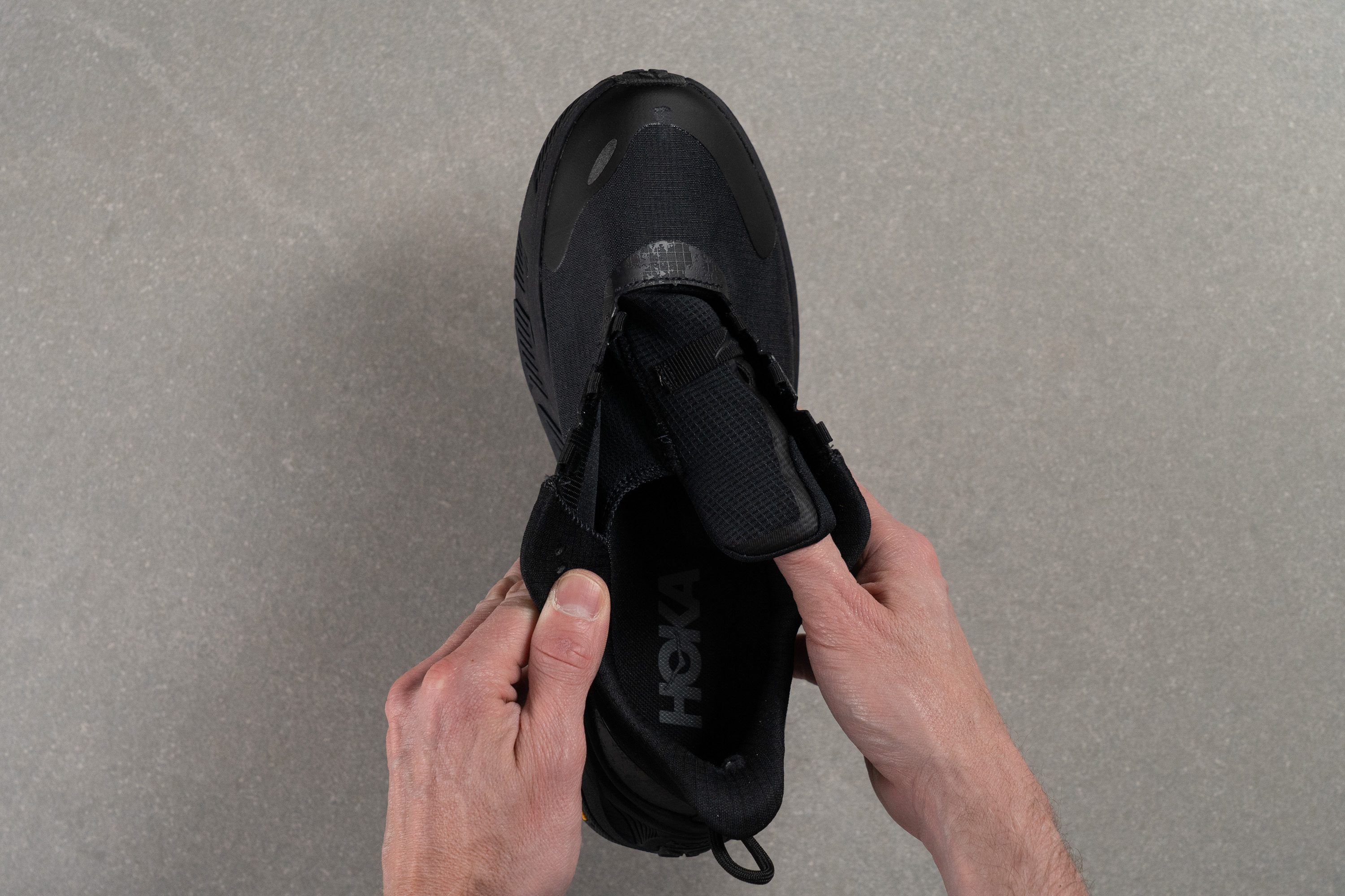 HOKA Transport 2 Tongue: gusset type