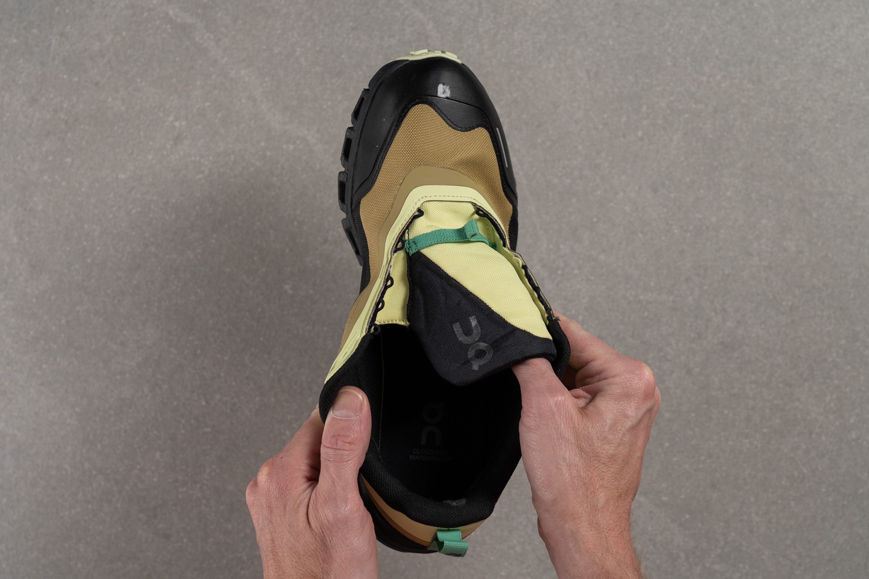 On Cloud 6 Geo Waterproof Tongue: gusset type
