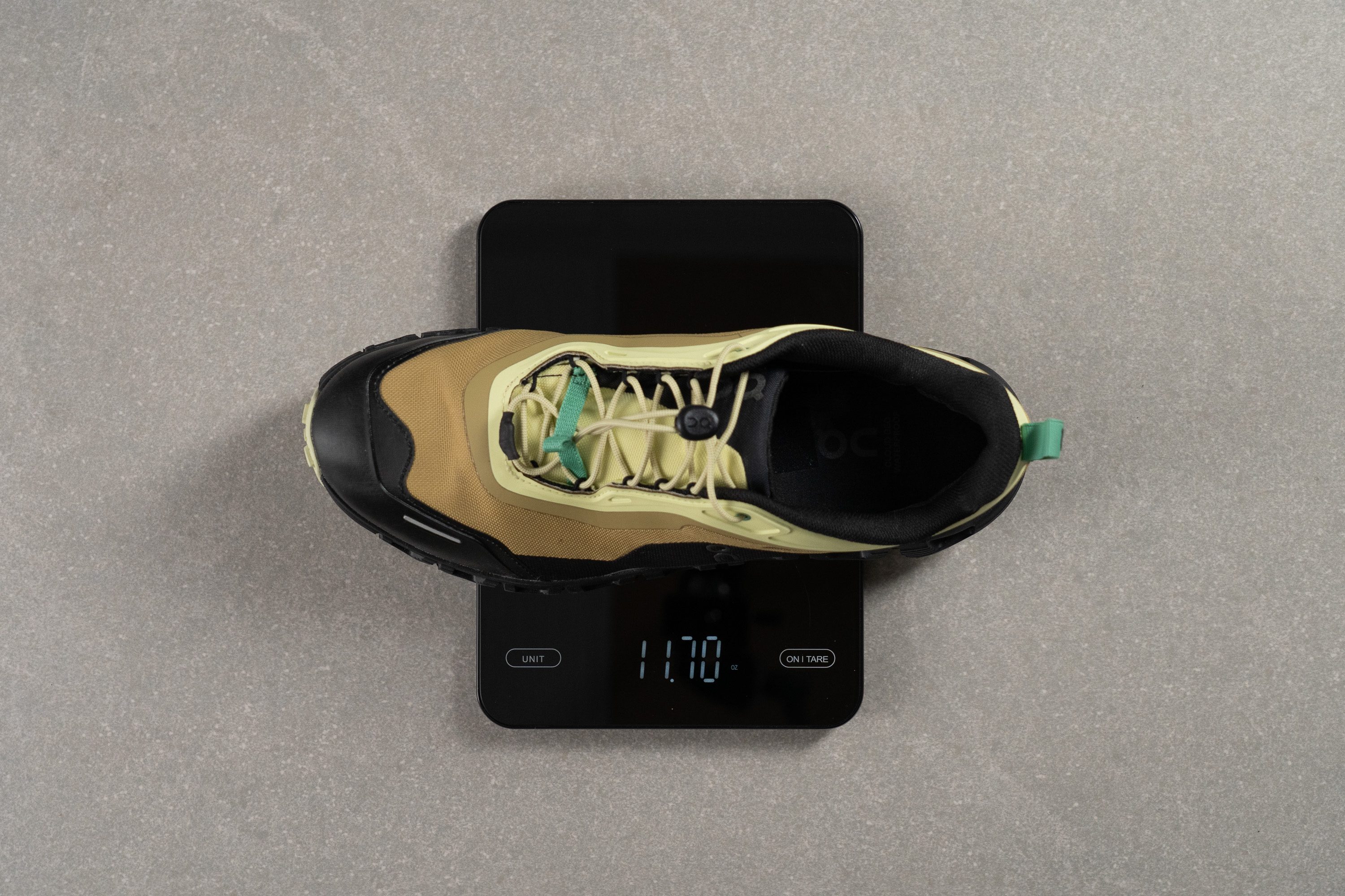 On Cloud 6 Geo Waterproof Weight