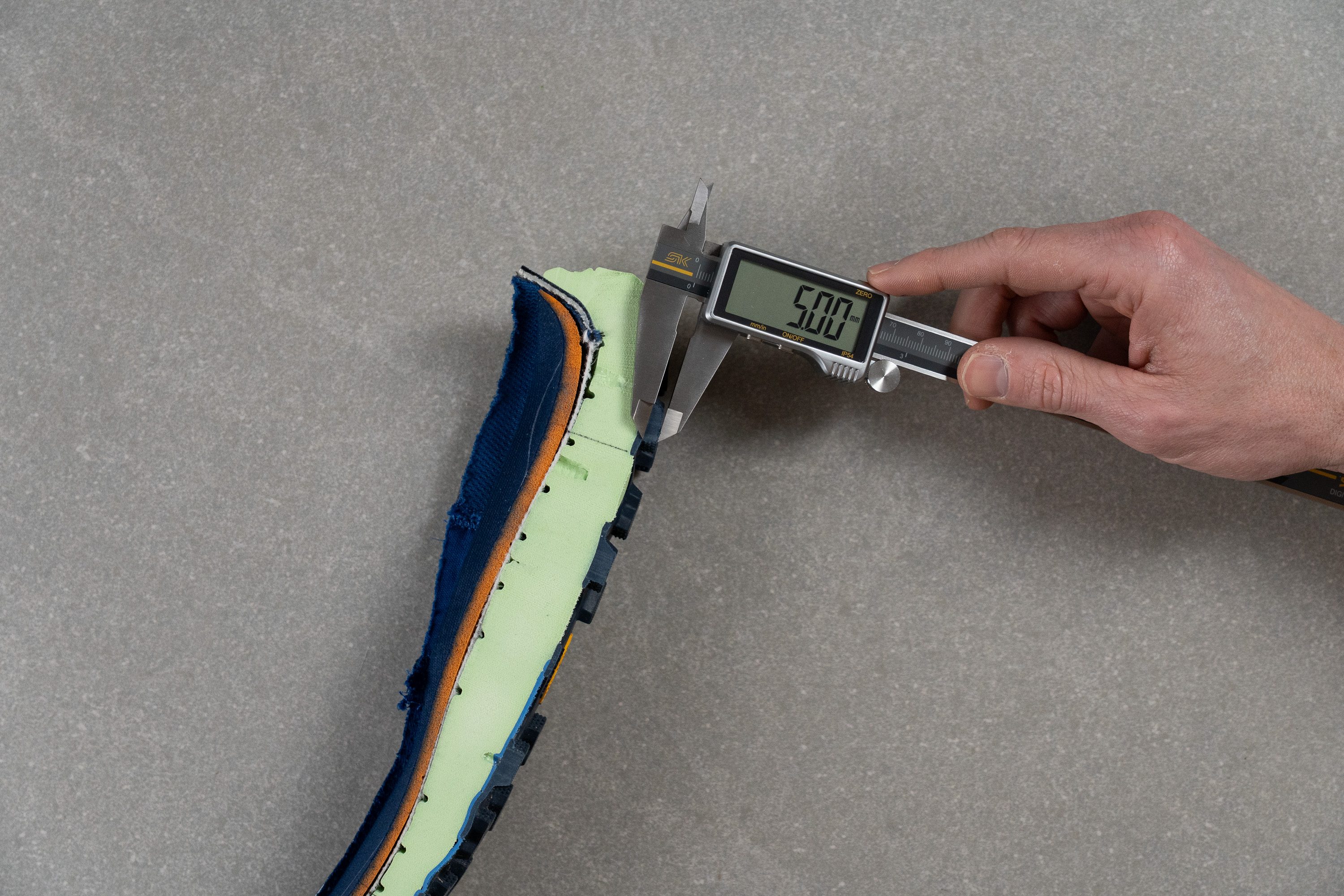 Merrell Agility Peak 6 Lug depth