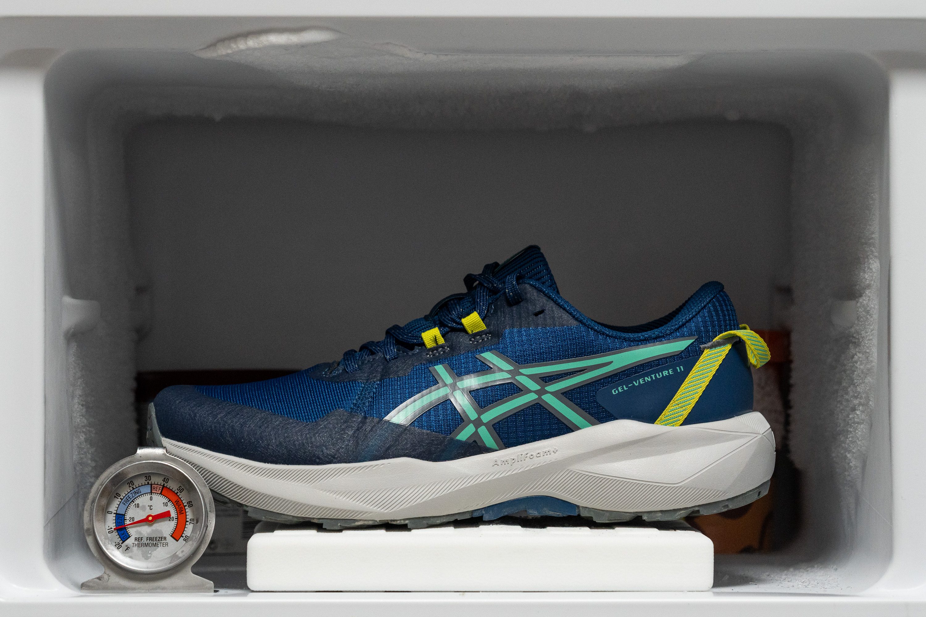 ASICS Gel Venture 11 Midsole softness in cold (%)