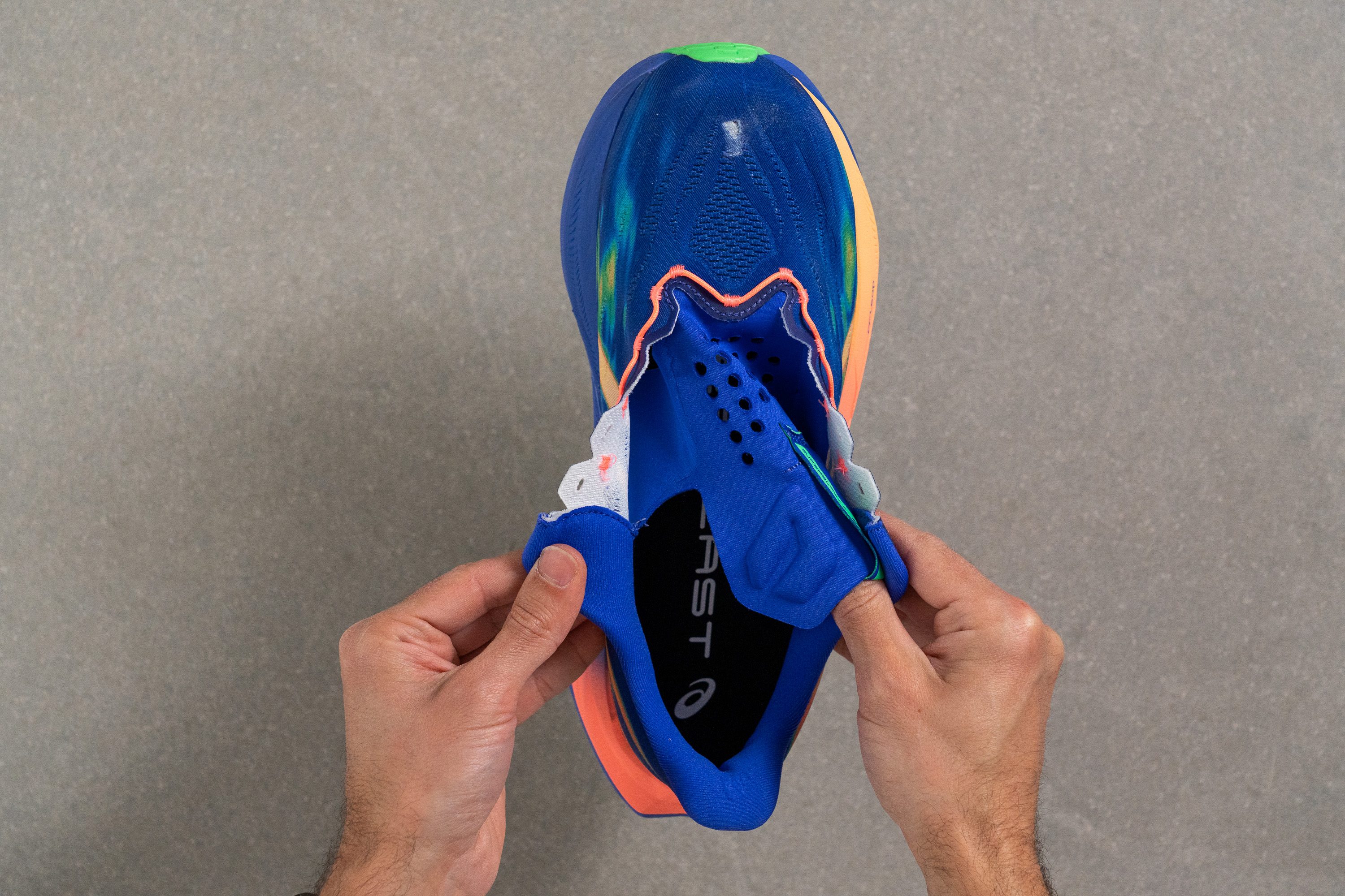 ASICS Superblast 3 Tongue: gusset type