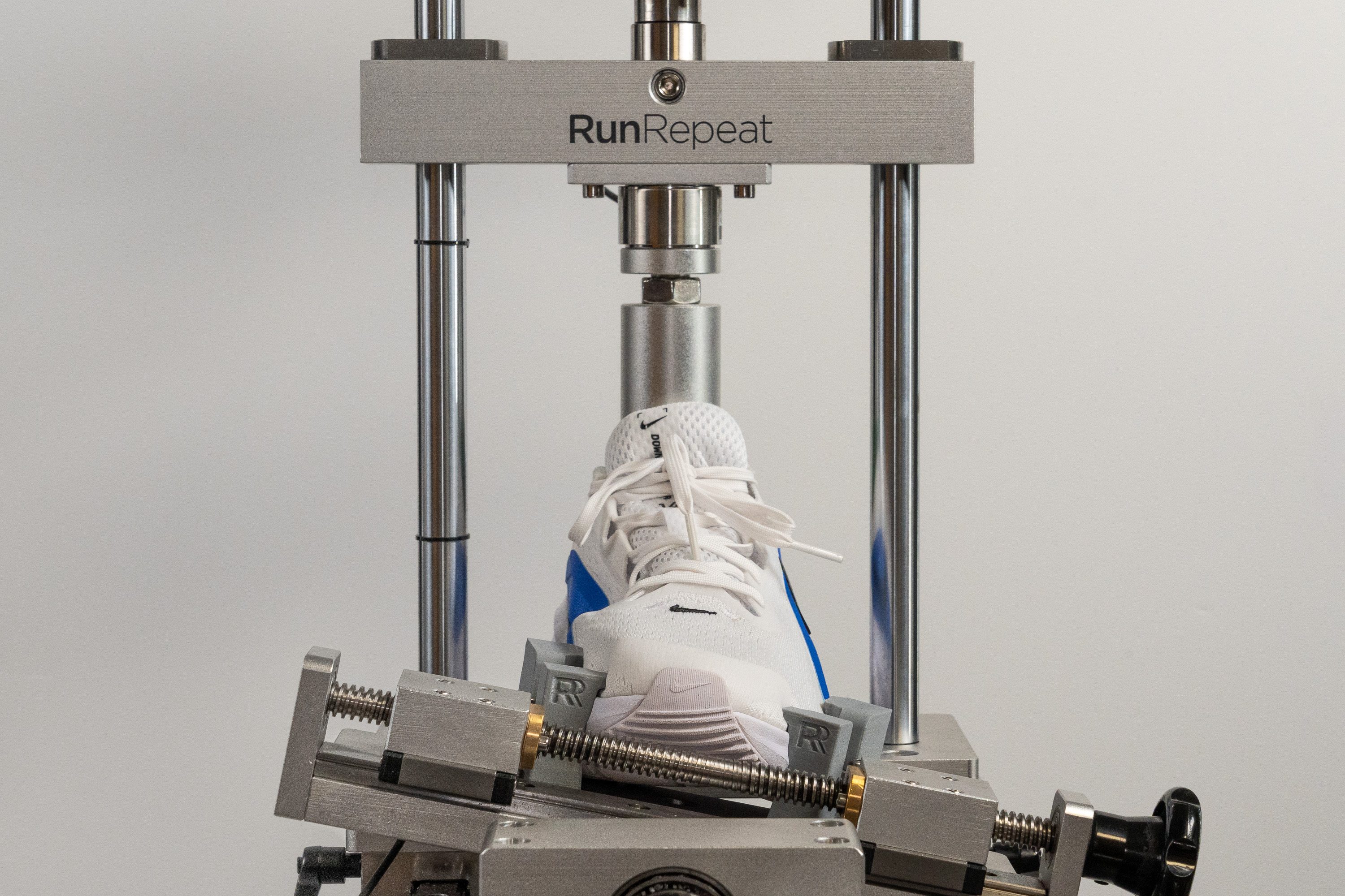 Nike Downshifter 14 Torsional rigidity