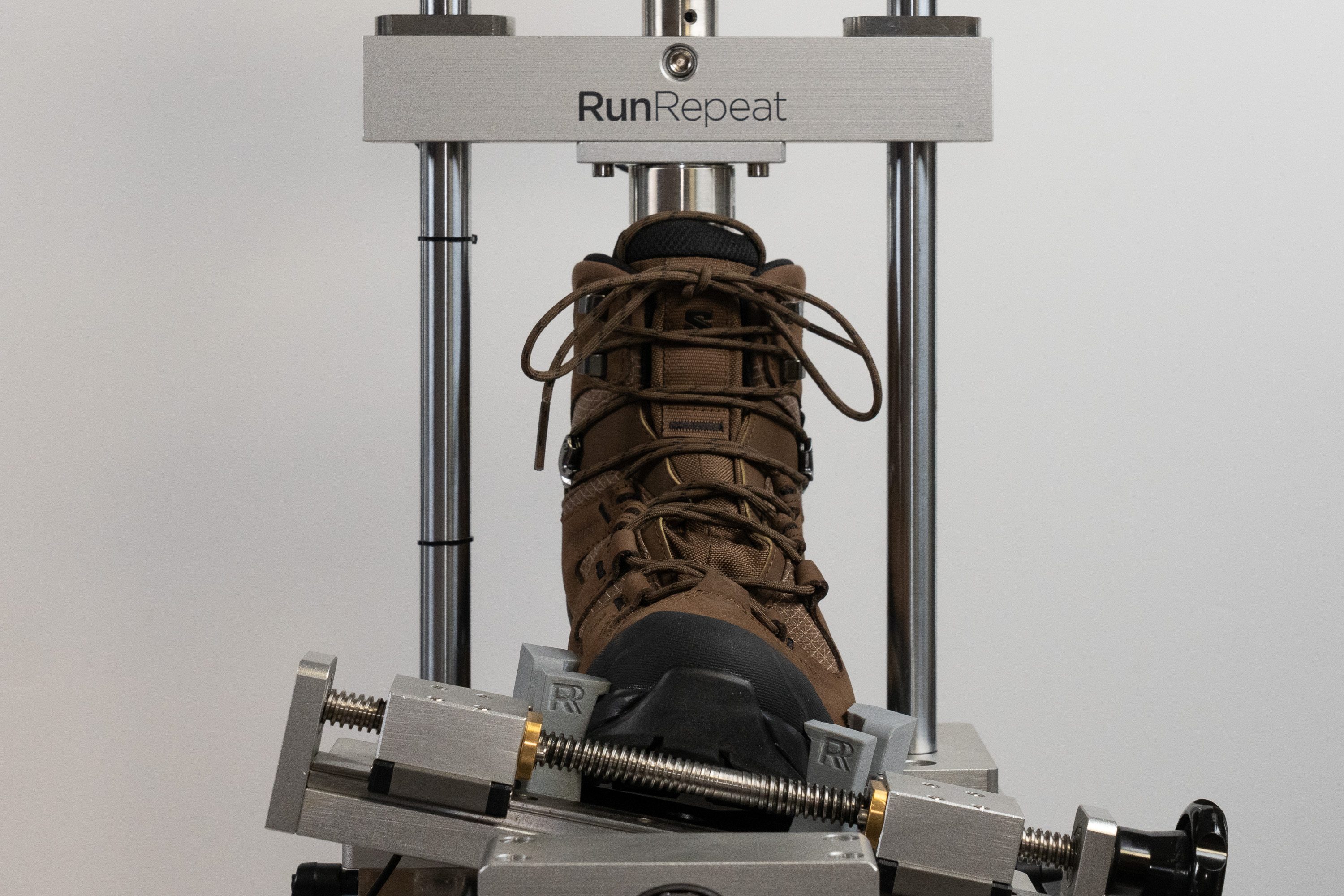 Salomon Quest 5 GTX Torsional rigidity
