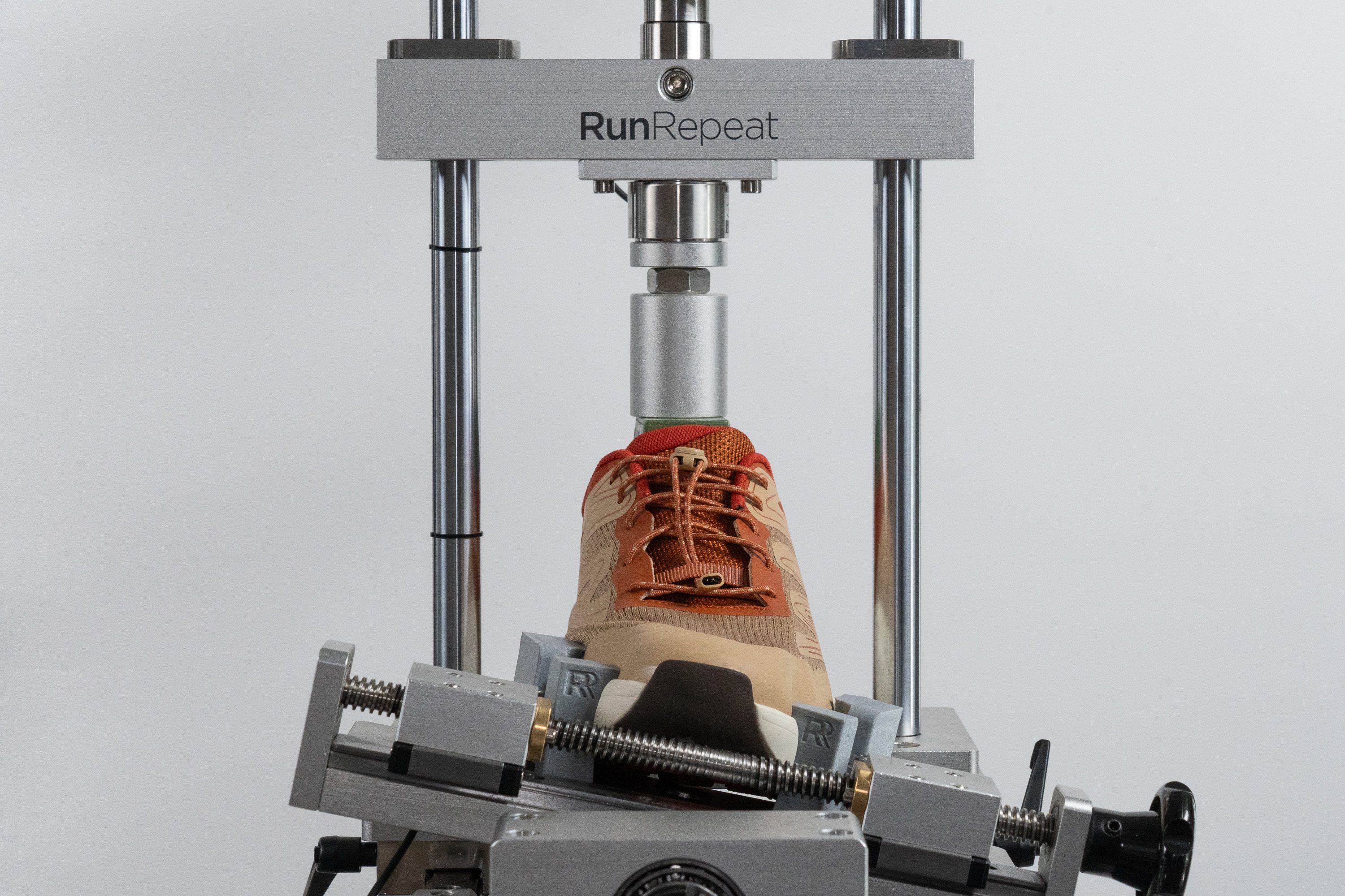 Teva Hurricane Trailsetter Torsional rigidity