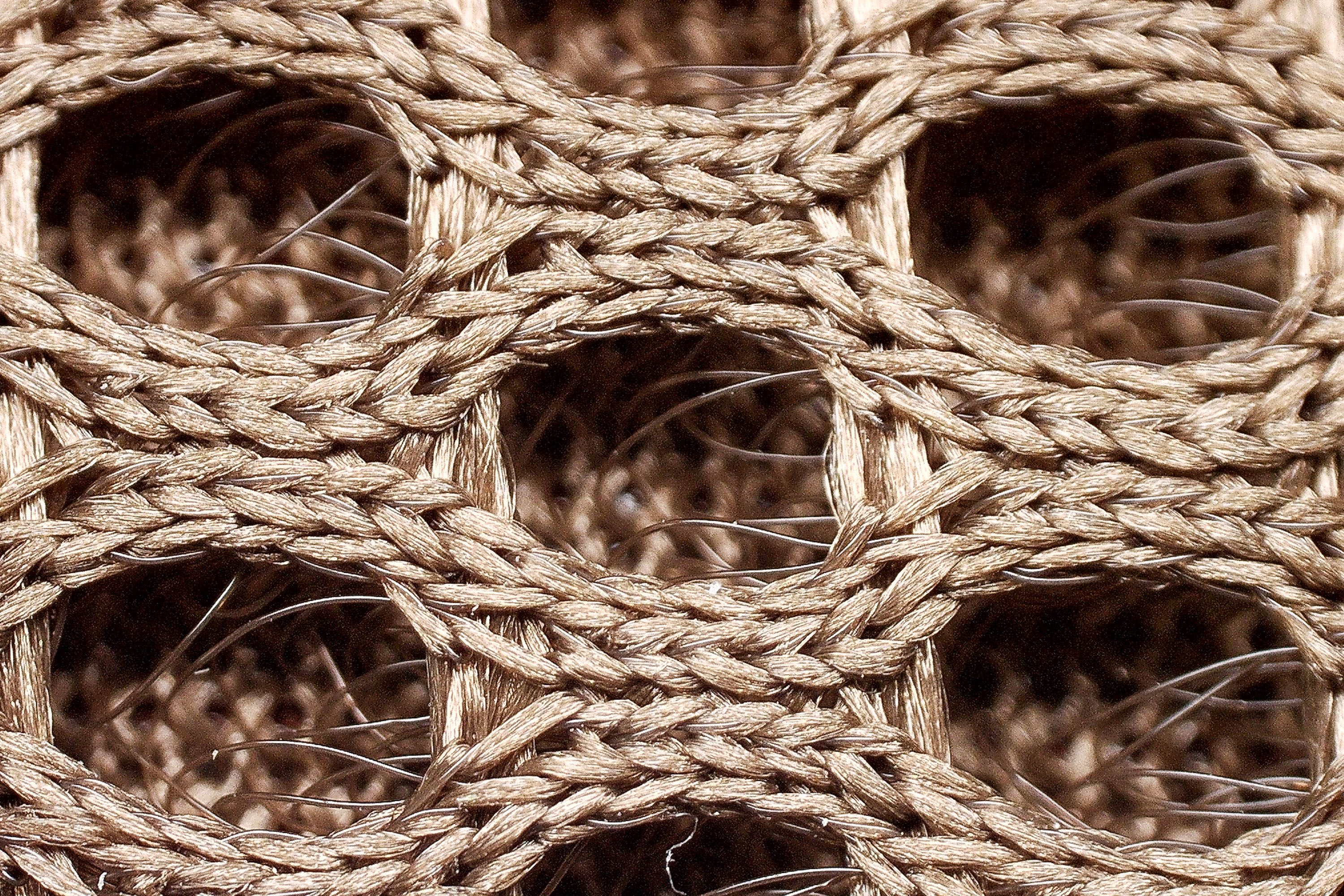 Teva Hurricane XLT3 Closed Toe Mesh under microscope