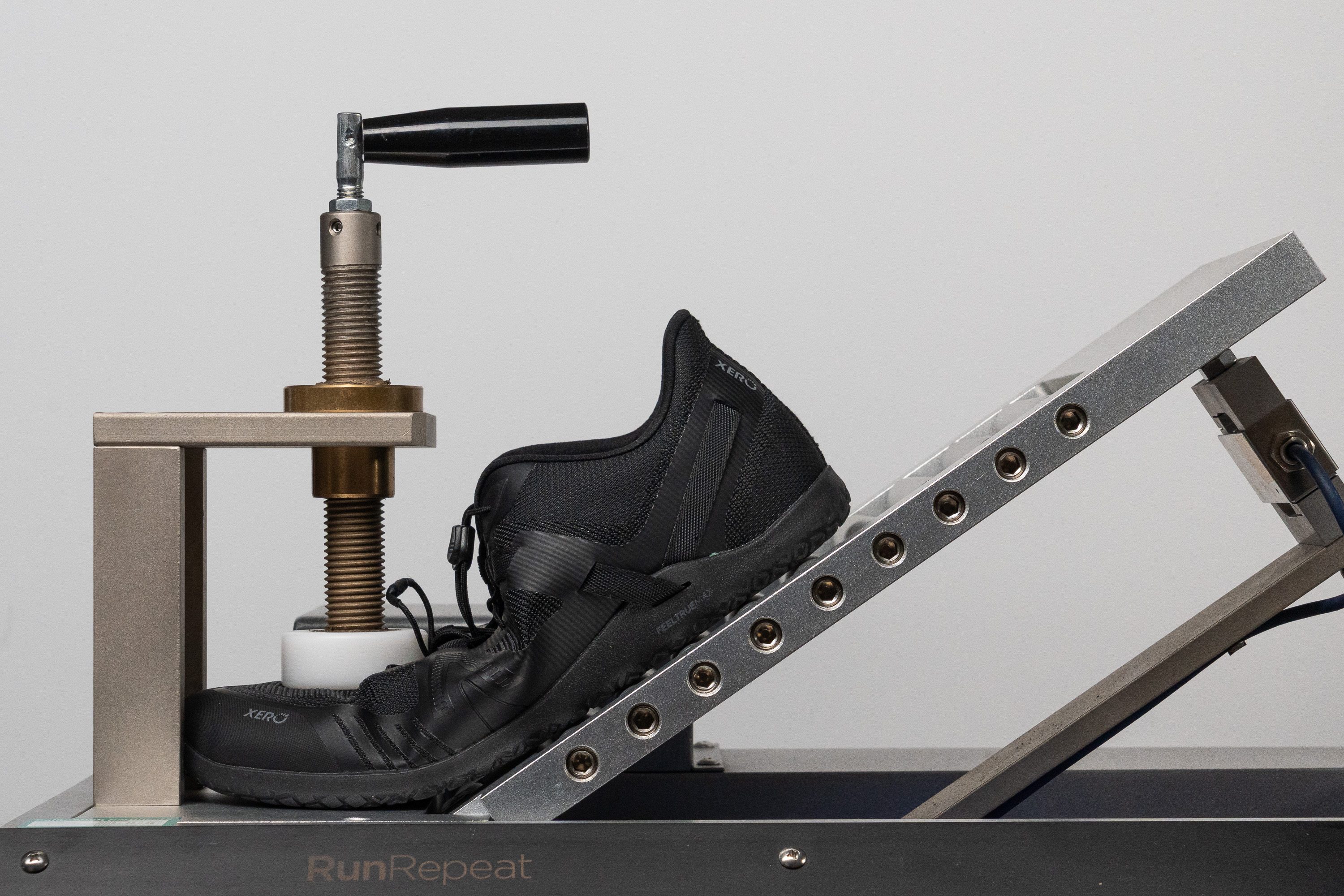 Xero Shoes XT Max Flexibility / Stiffness