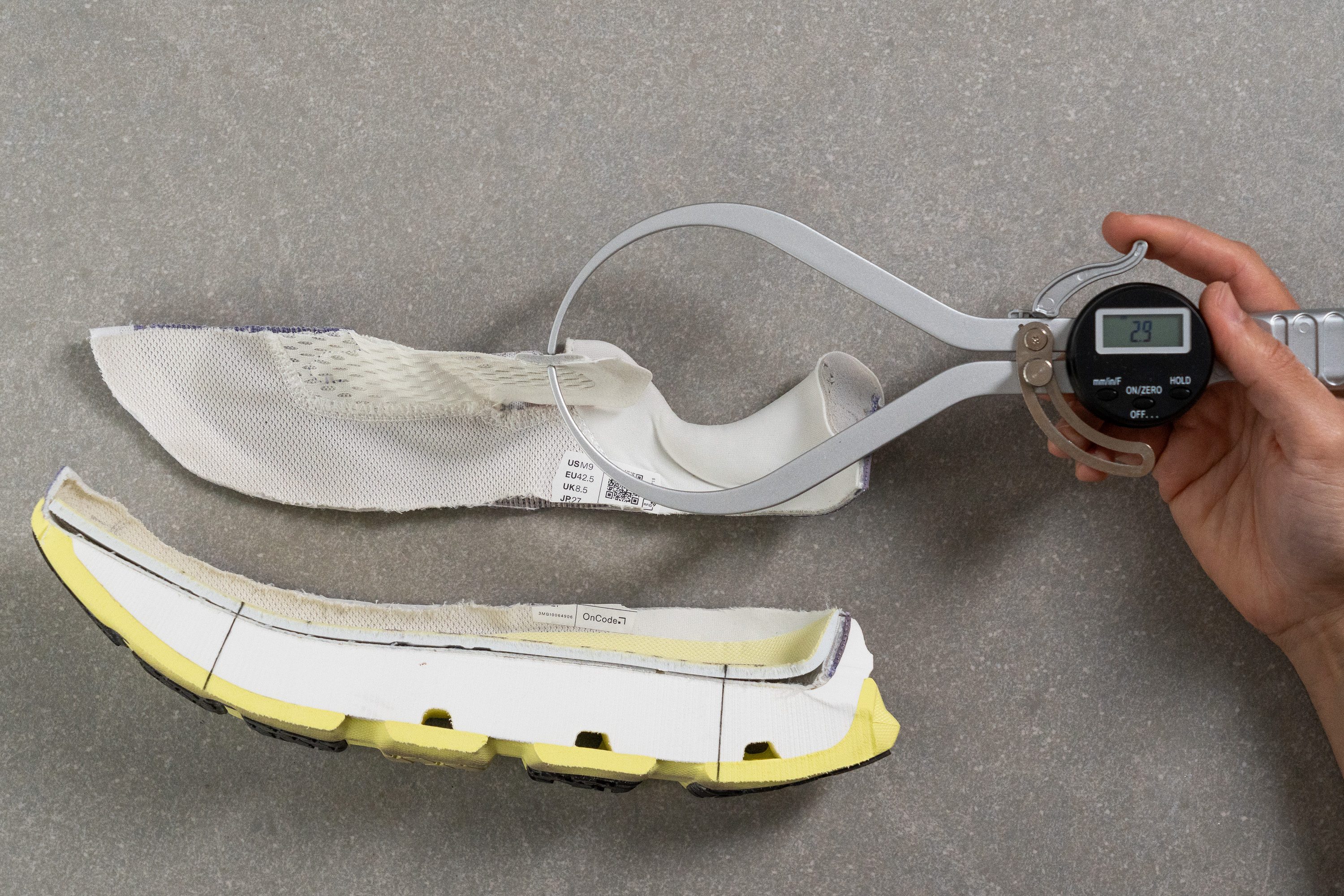 On Cloudmonster 3 Hyper Tongue padding