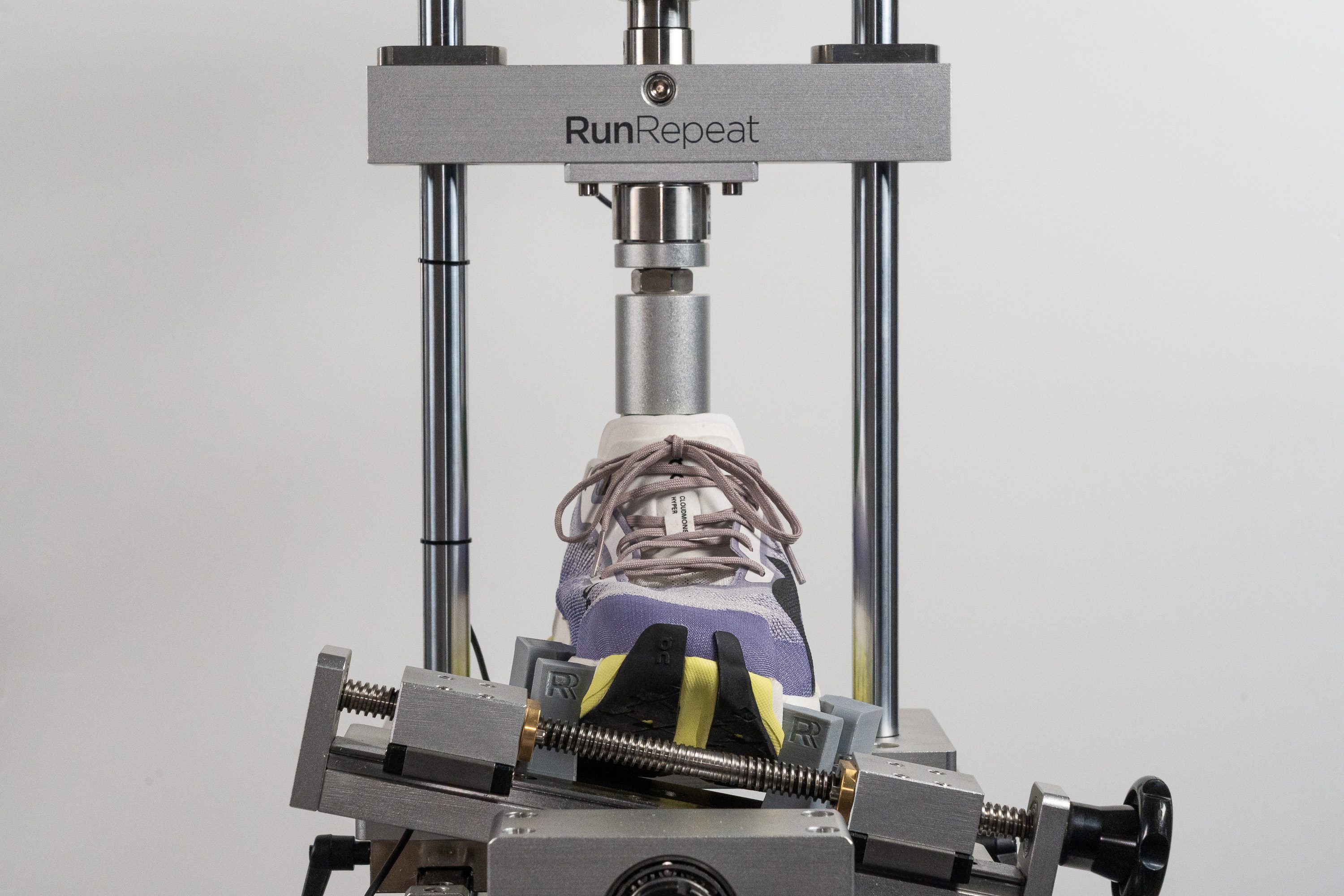 On Cloudmonster 3 Hyper Torsional rigidity