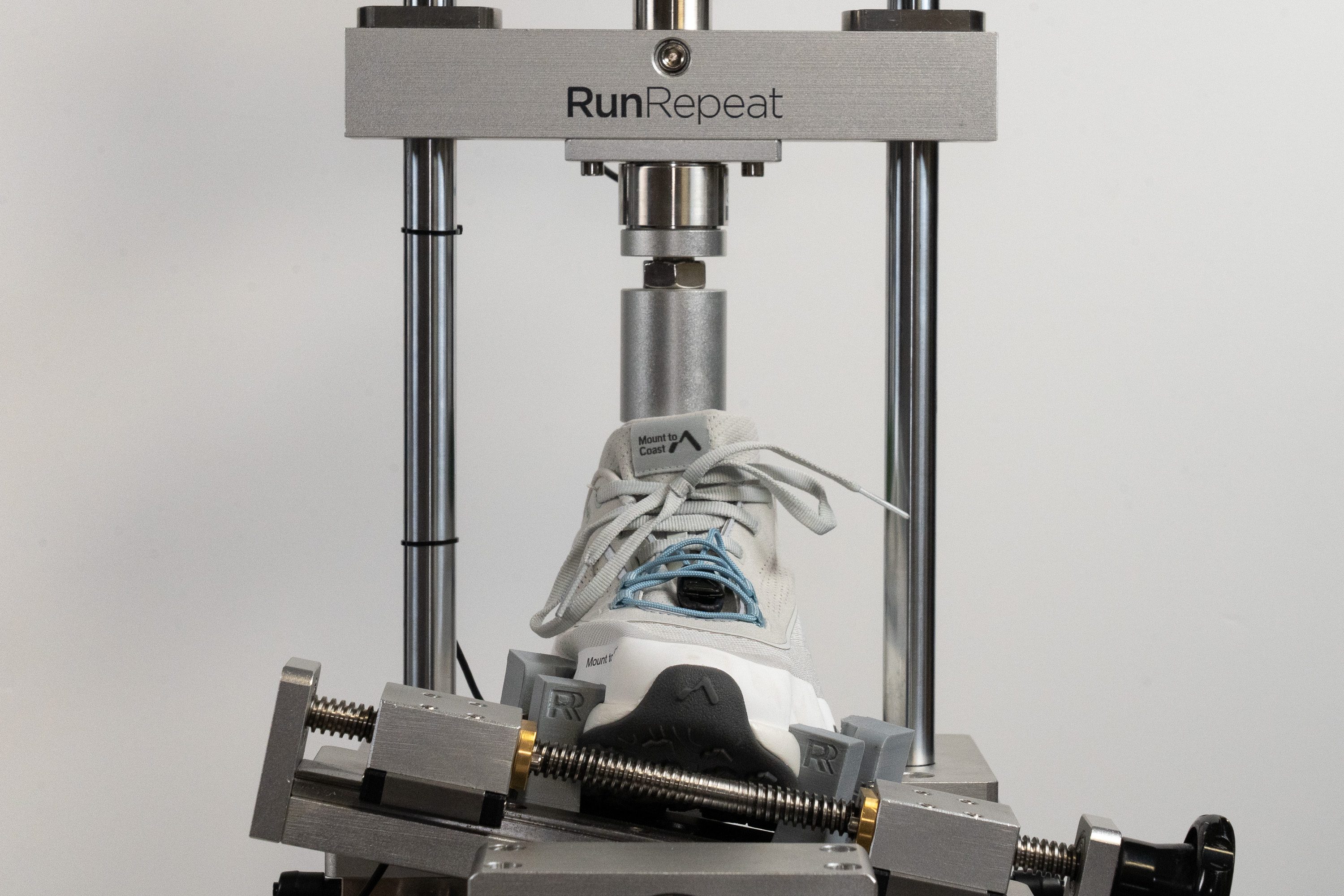 Mount to Coast H1 Torsional rigidity