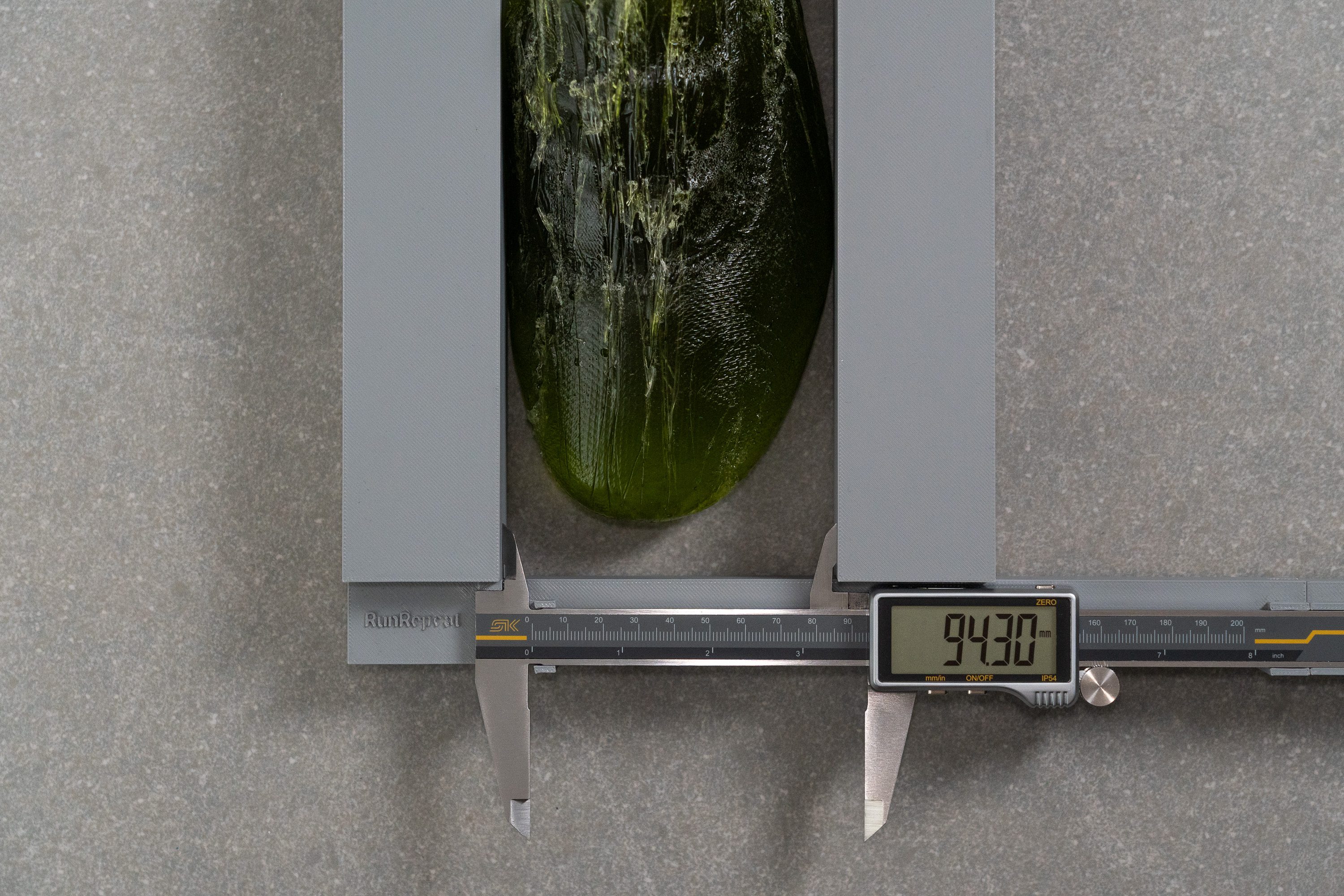 On Cloudmonster 3 Width / Fit