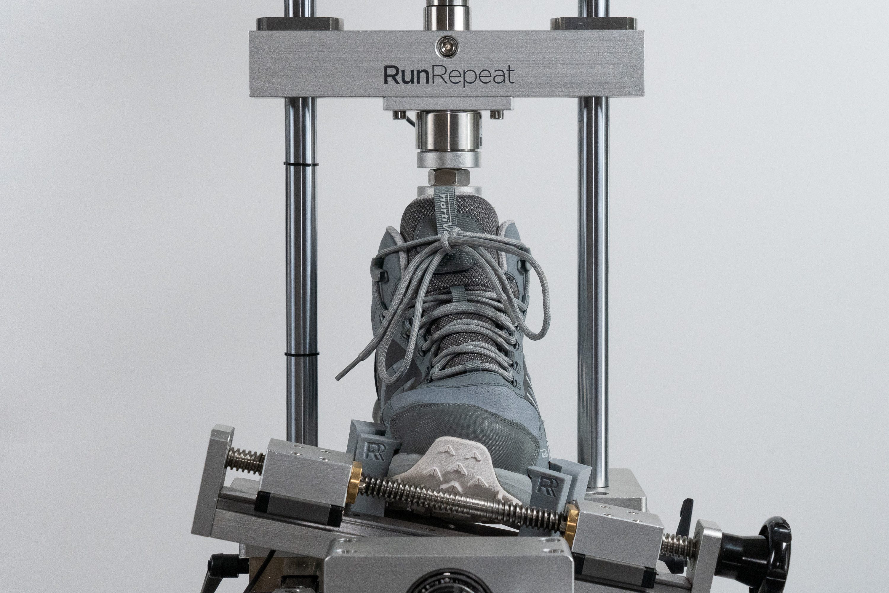 NORTIV 8 DualStride Armadillo FieldLite Mid WaterproofPRO Torsional rigidity