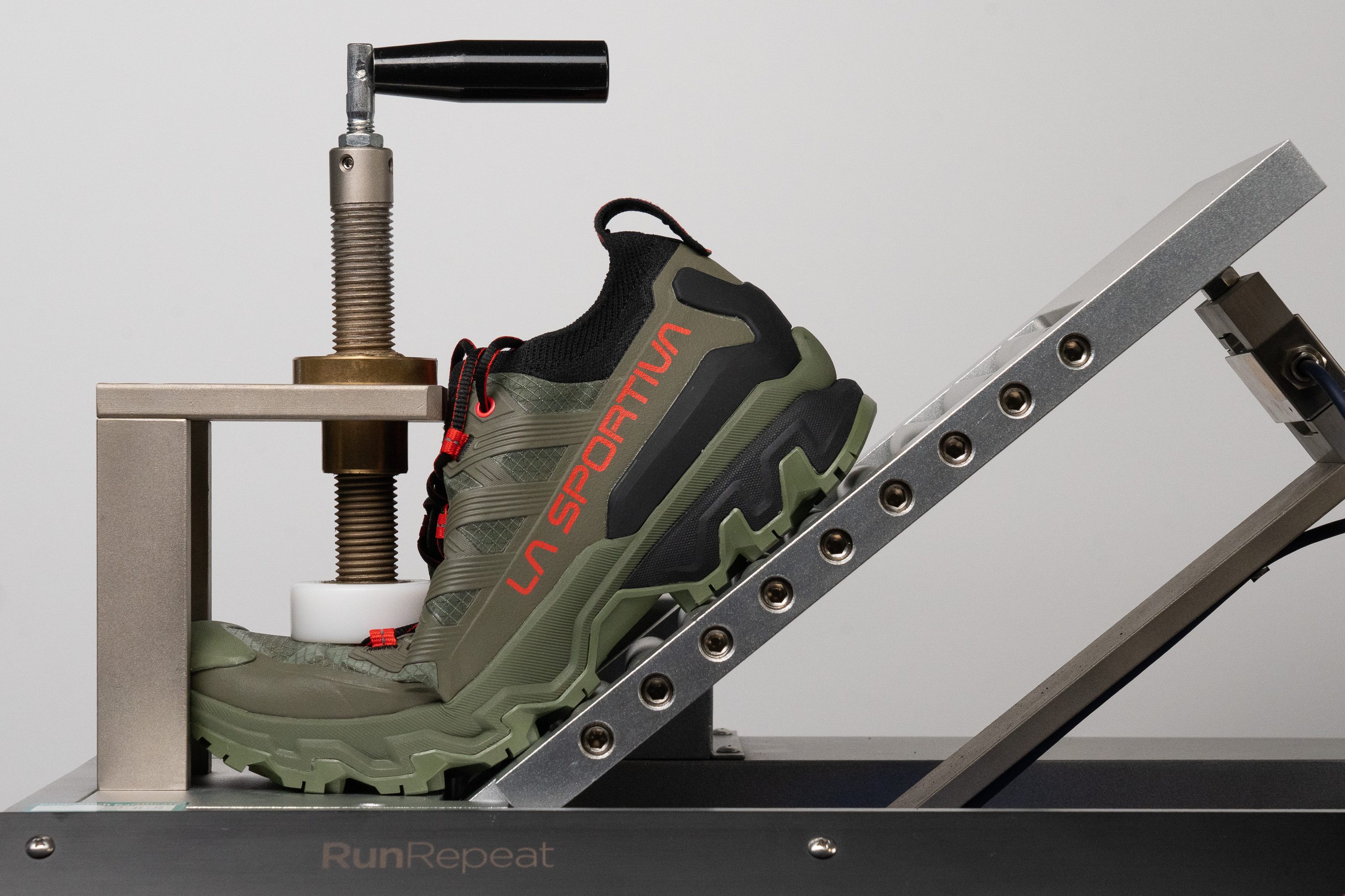 La Sportiva Ultra Raptor 3 Flexibility / Stiffness