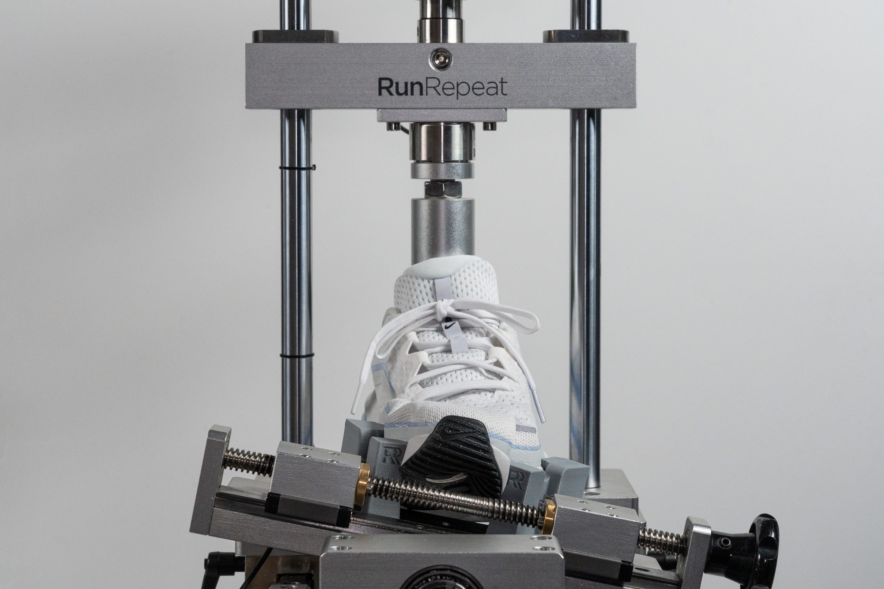 Nike Winflo 12 Torsional rigidity