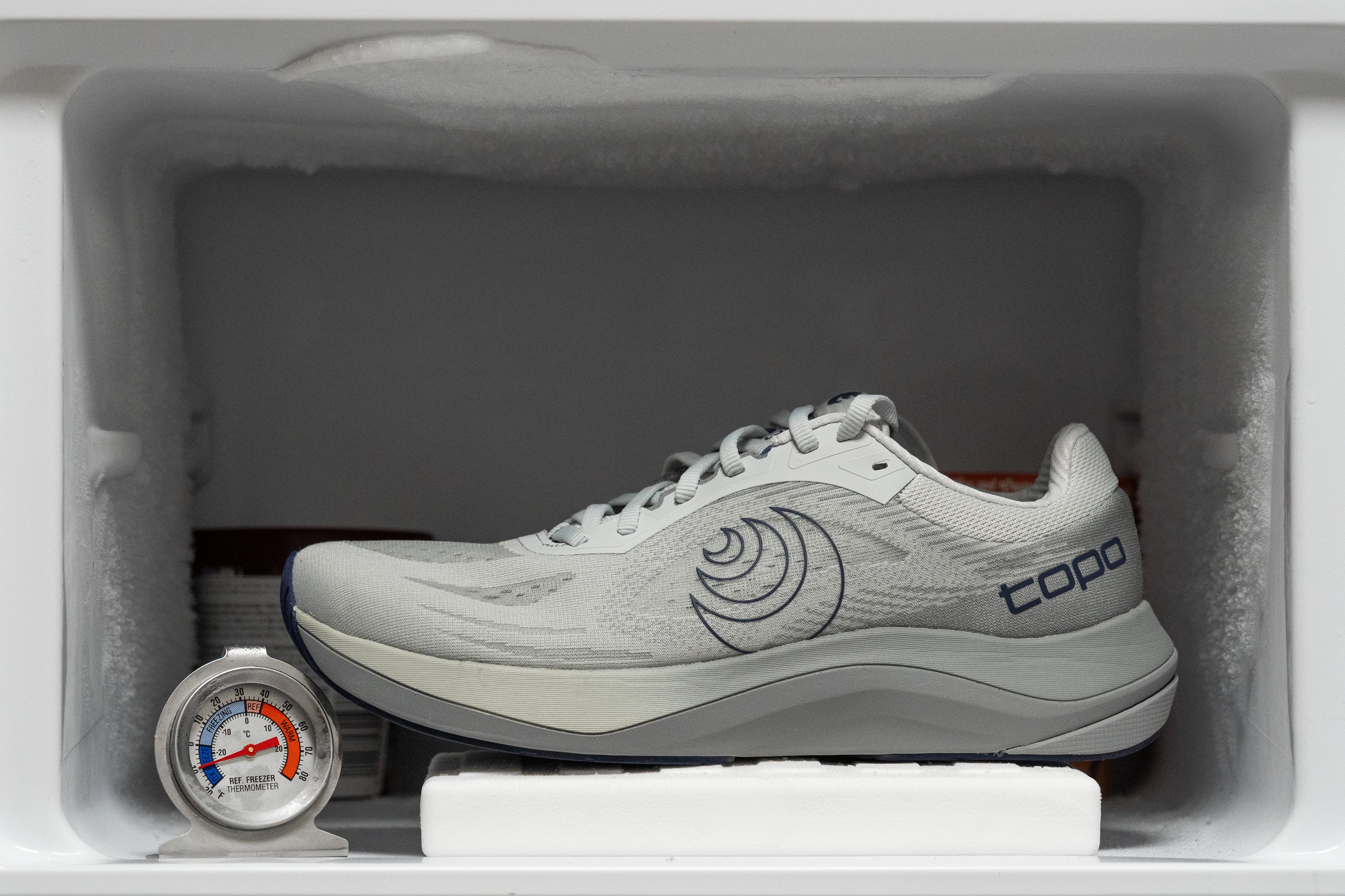 Topo Ultrafly 6 Midsole softness in cold (%)