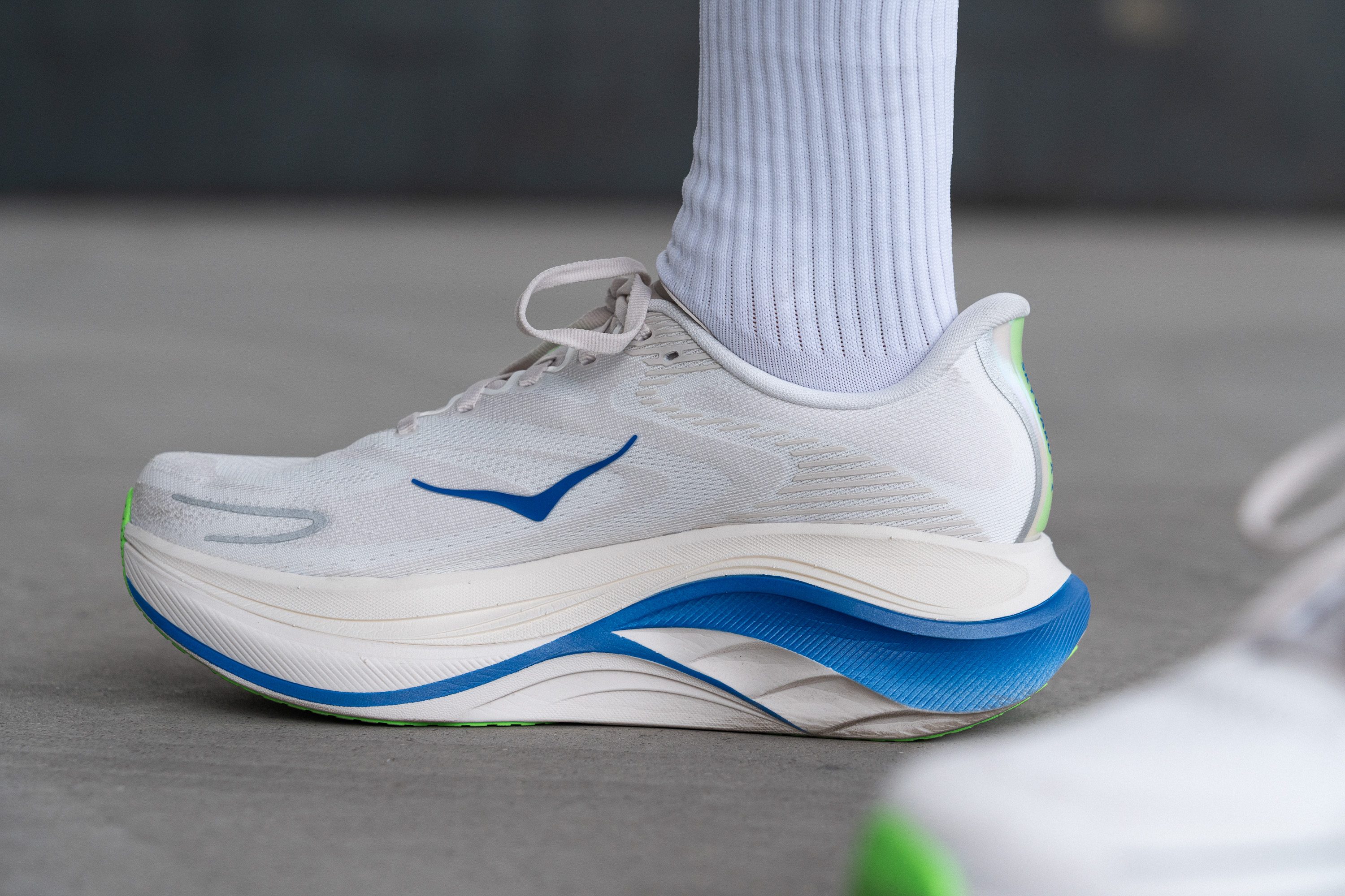 HOKA Skyward X 2 massive