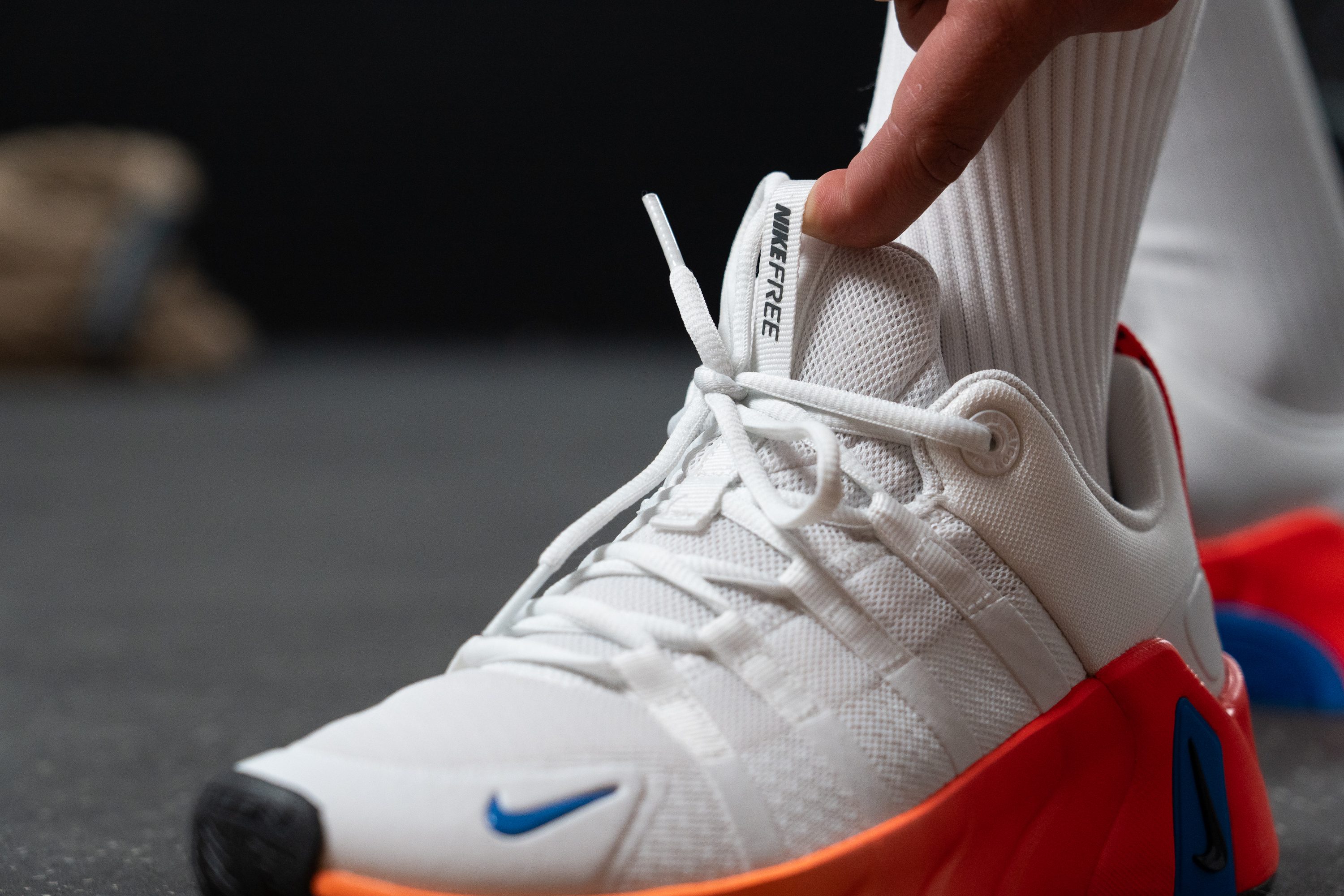 Nike Free Metcon 7 finger loop