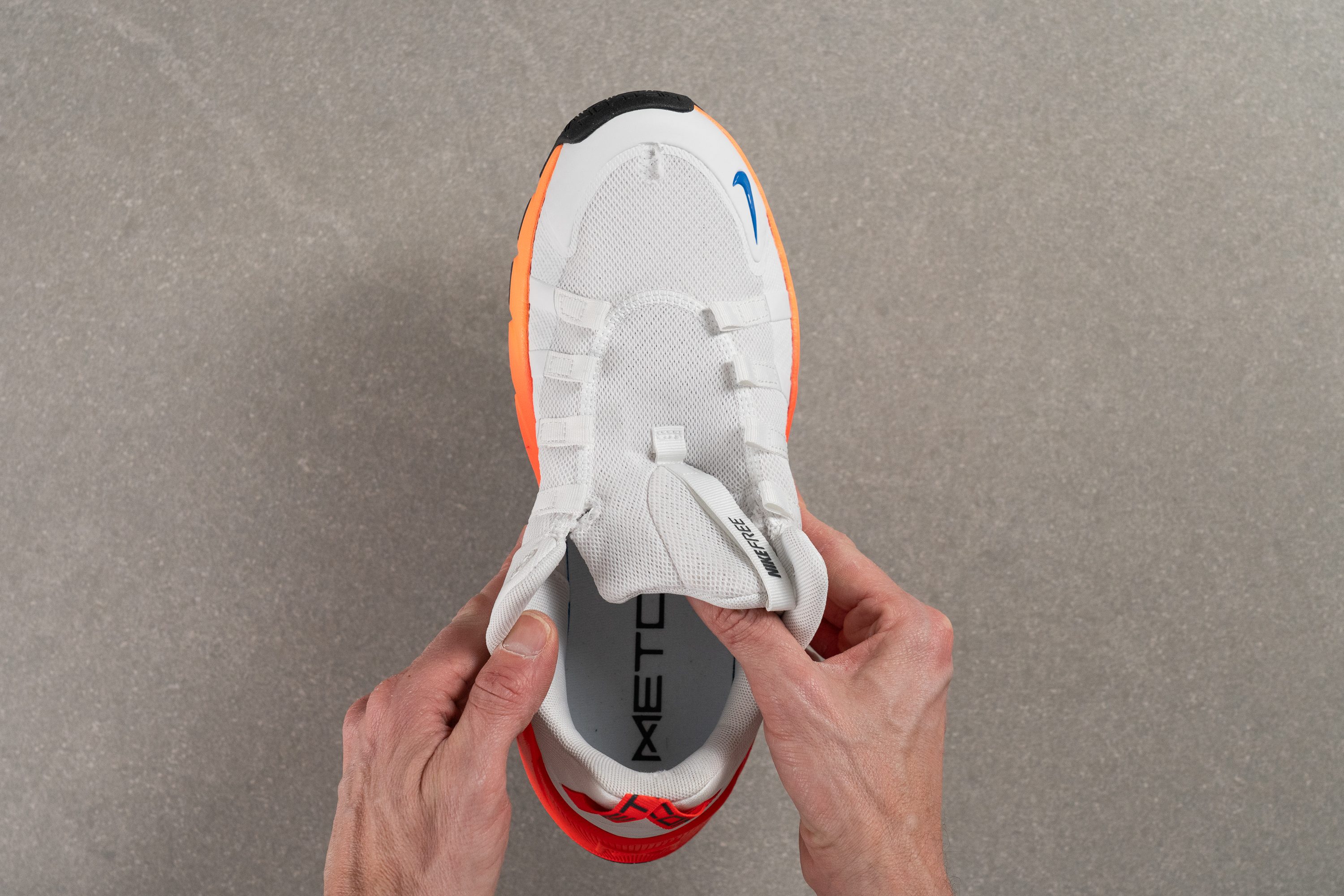 Nike Free Metcon 7 Tongue: gusset type