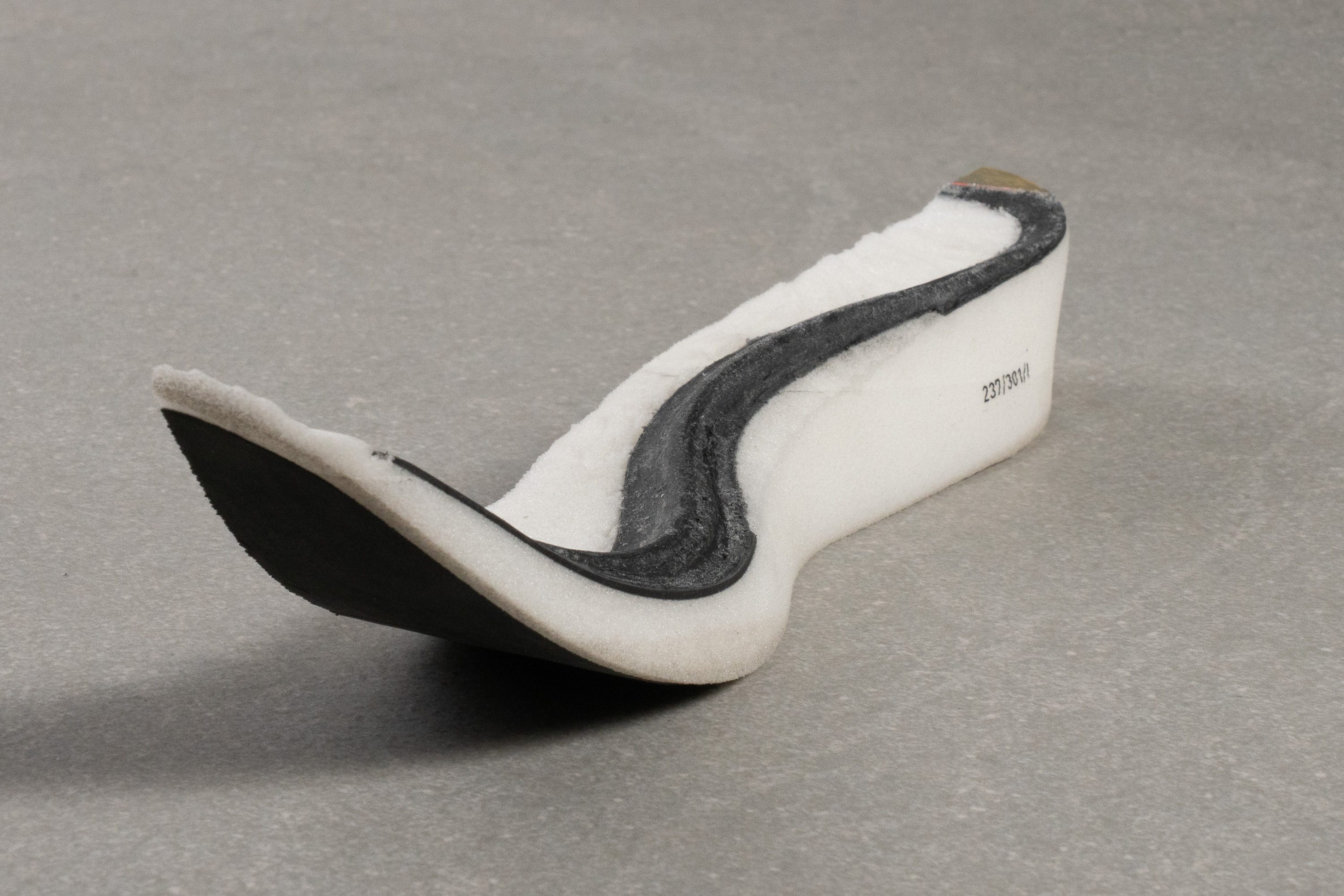 Adidas Adizero Adios Pro Evo 3 plate 2