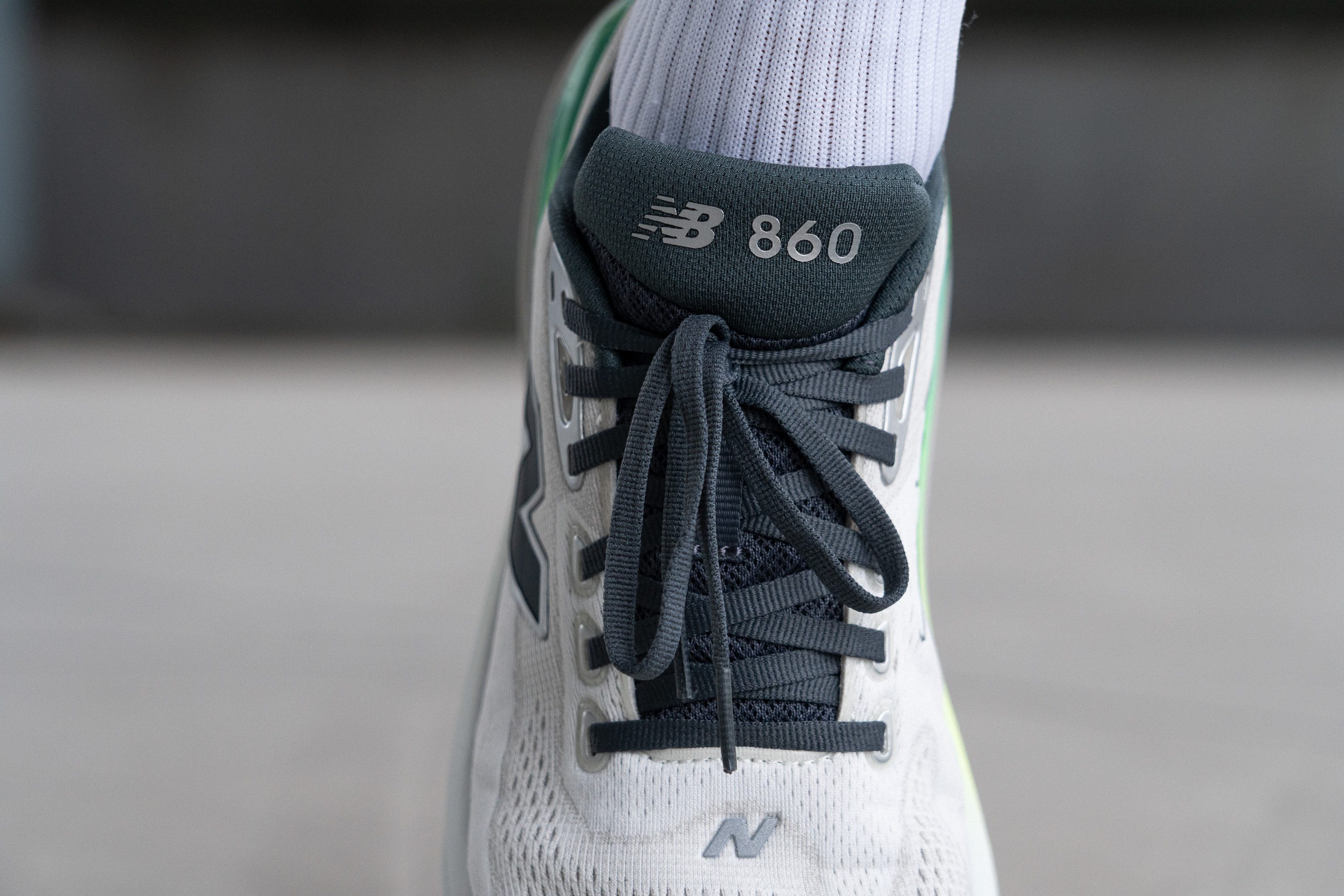 New Balance Fresh Foam X 860 v15 tongue