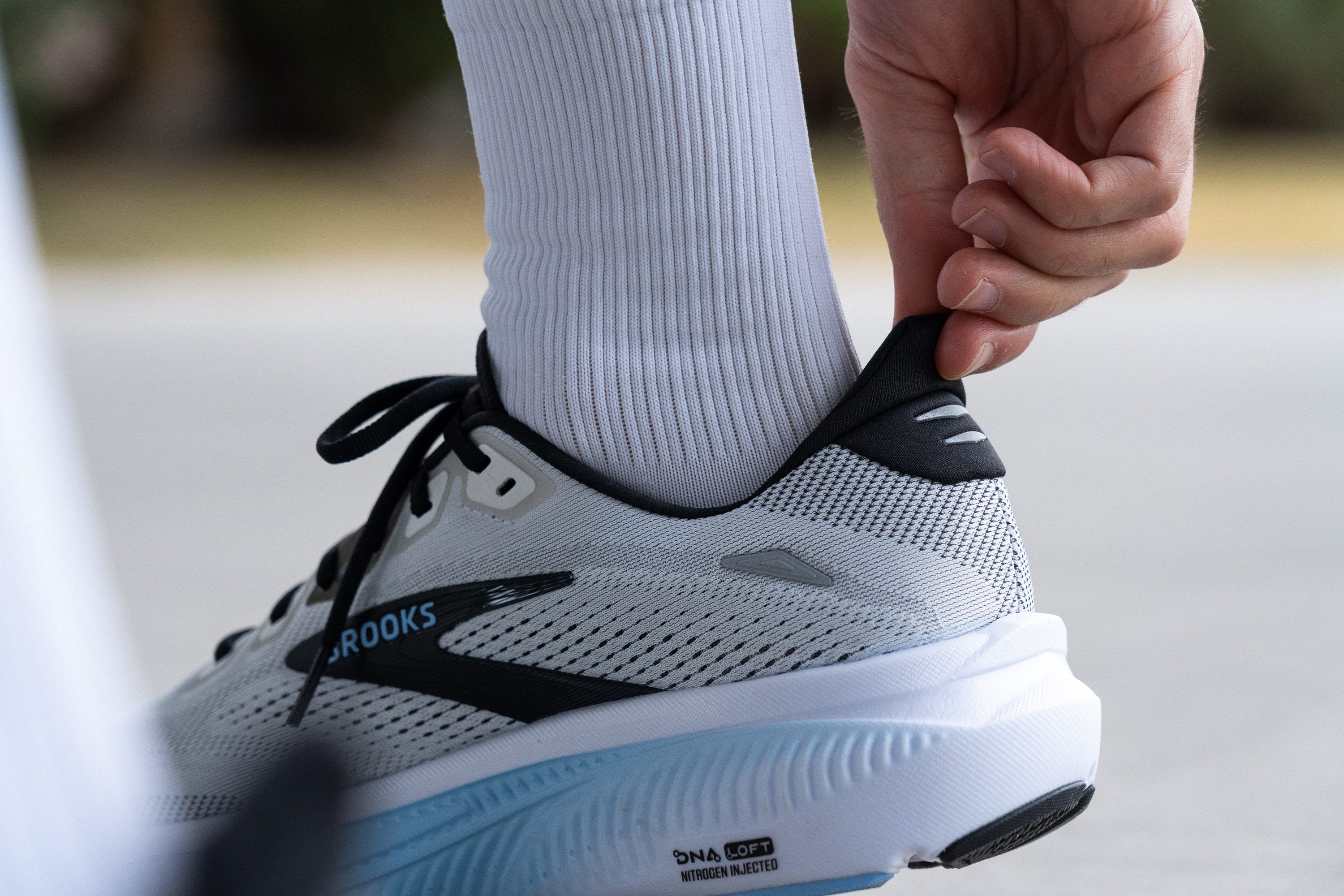 Brooks Ghost 18 Heel tab