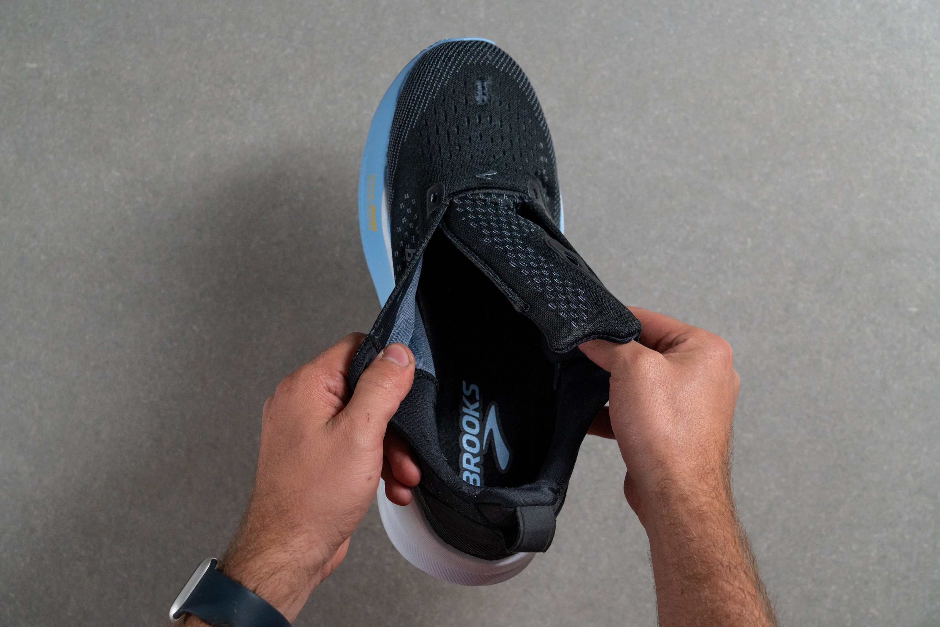 Brooks Ghost Max 4 Tongue: gusset type