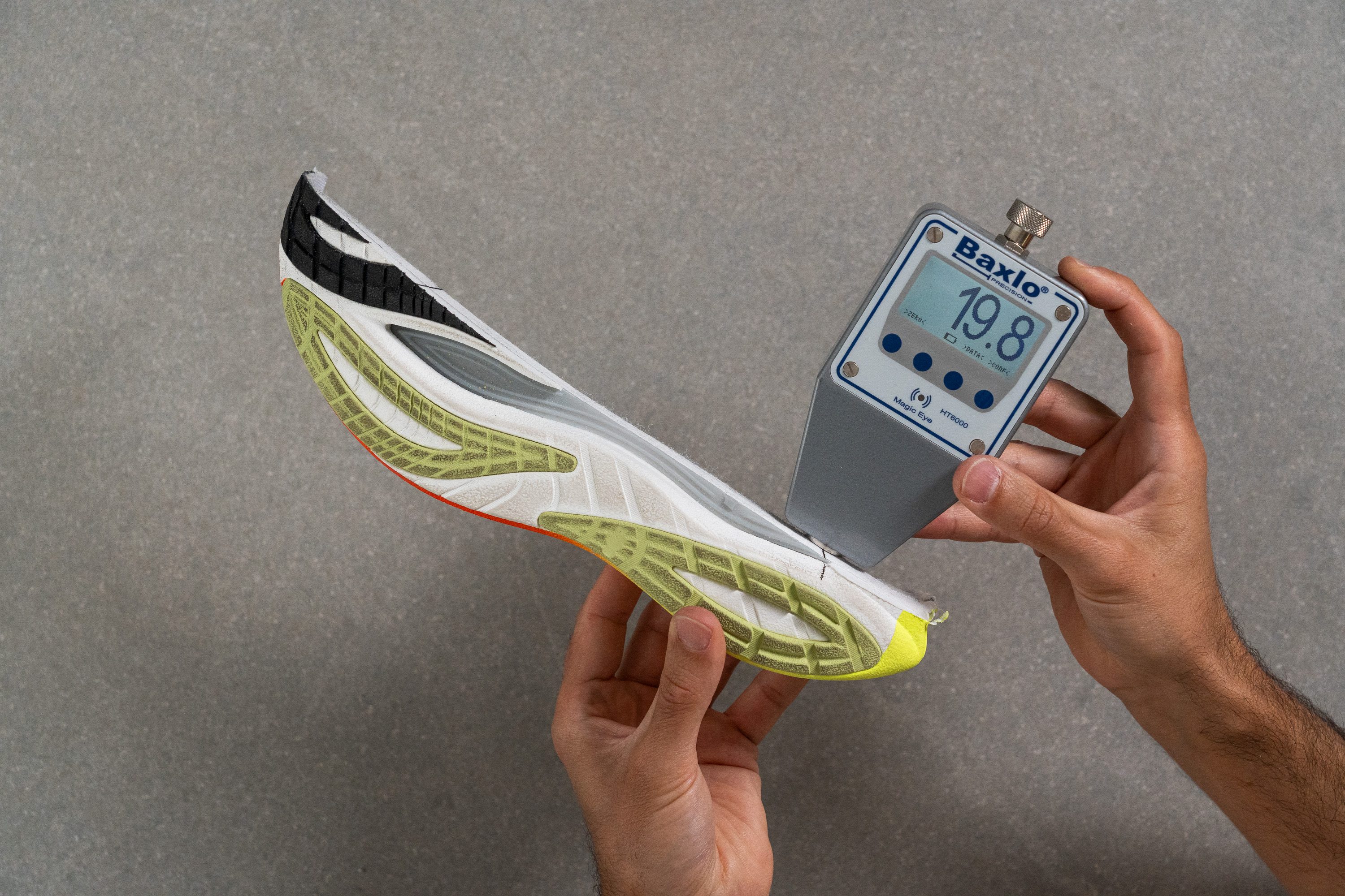Mizuno Neo Vista 3 Midsole softness