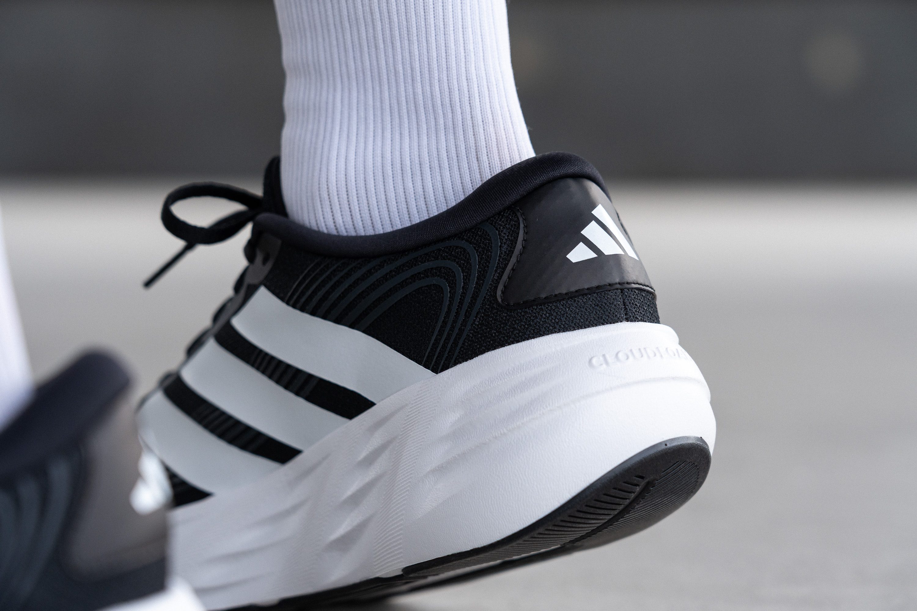 adidas Galaxy 8 Heel tab