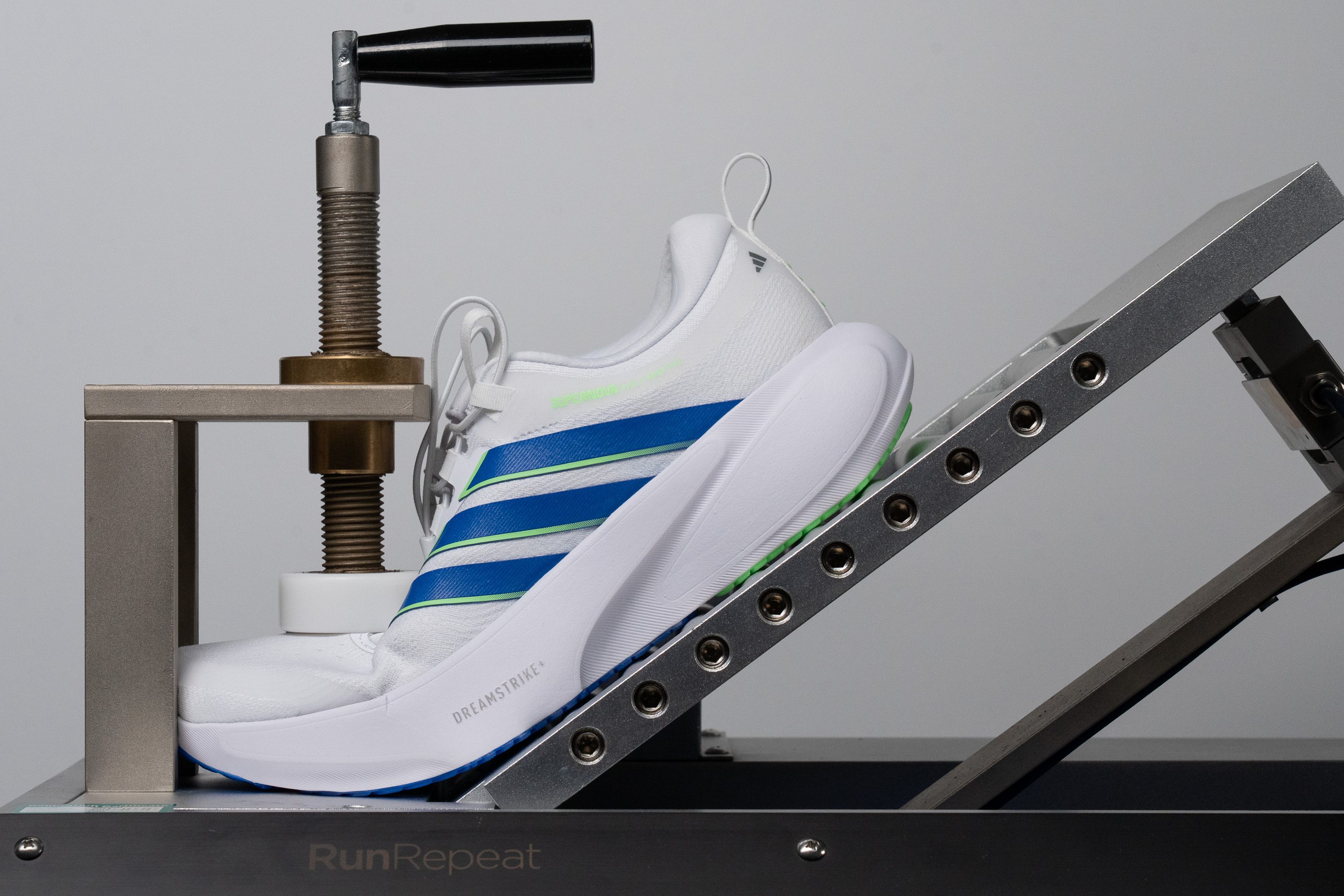 adidas Supernova Rise 3 Adaptive Flexibility / Stiffness