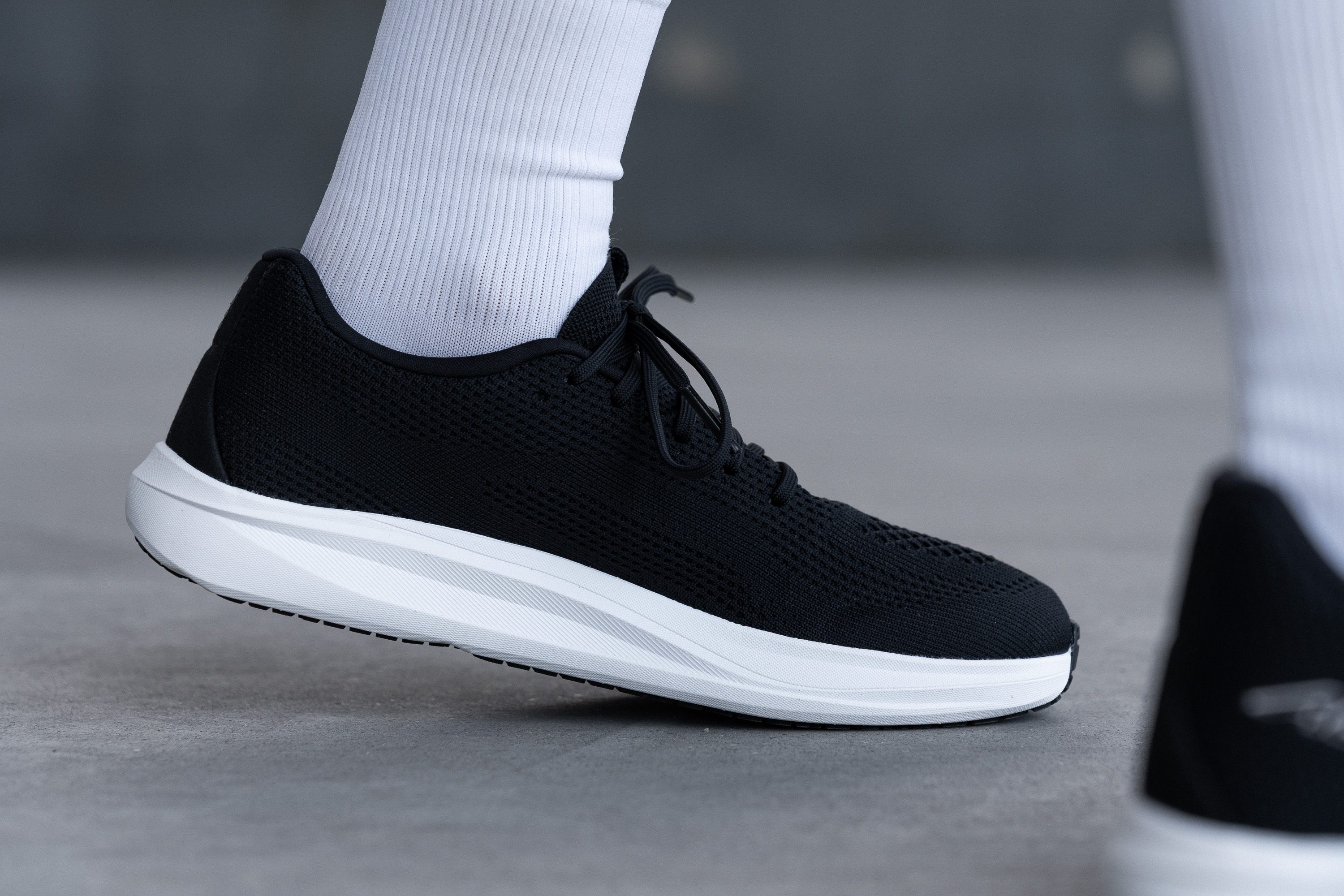 Altra Escalante 5 side view