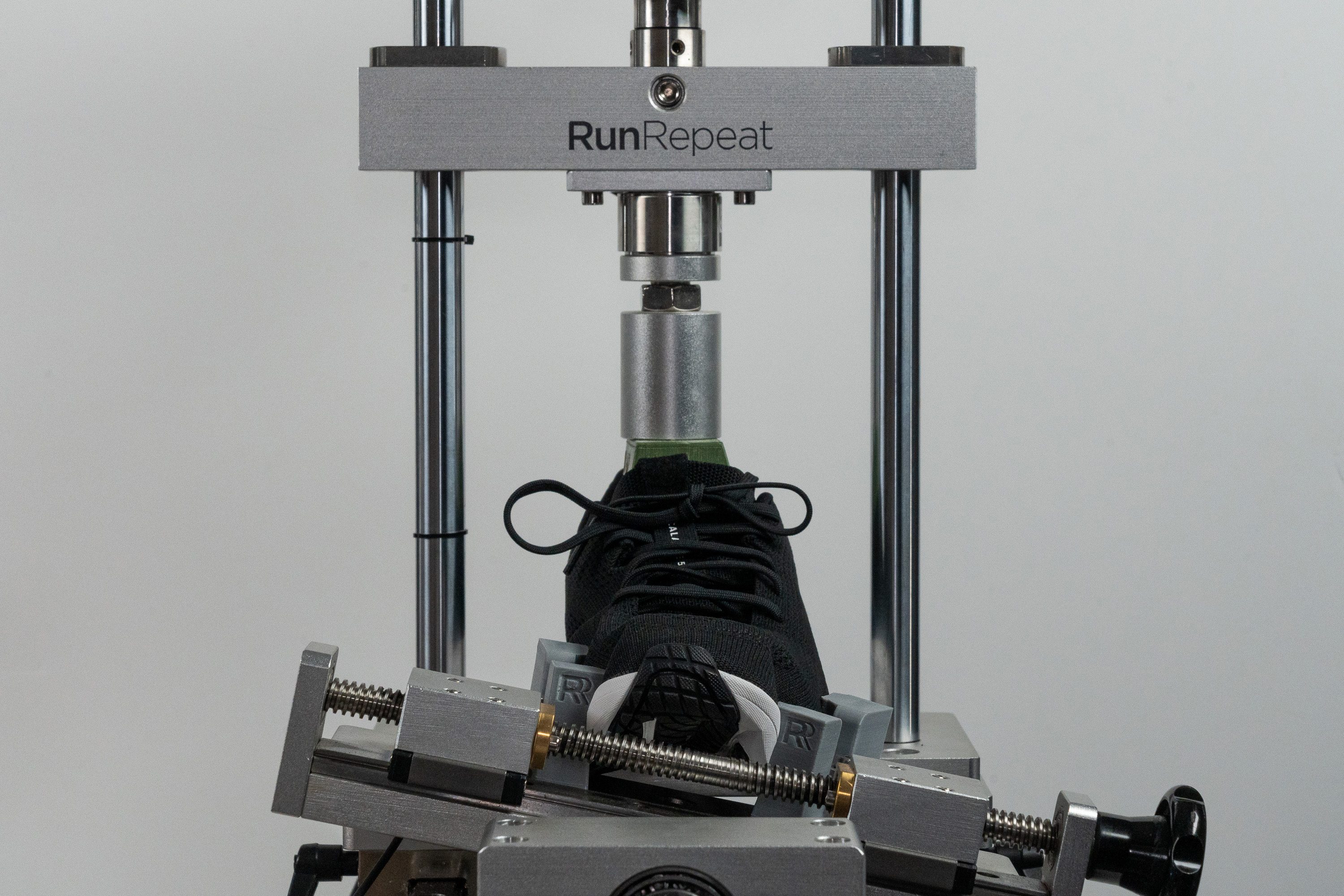 Altra Escalante 5 Torsional rigidity