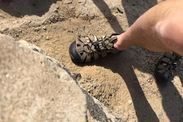 7 Best Closed Toe Hiking Sandals in 2023 | RunRepeat